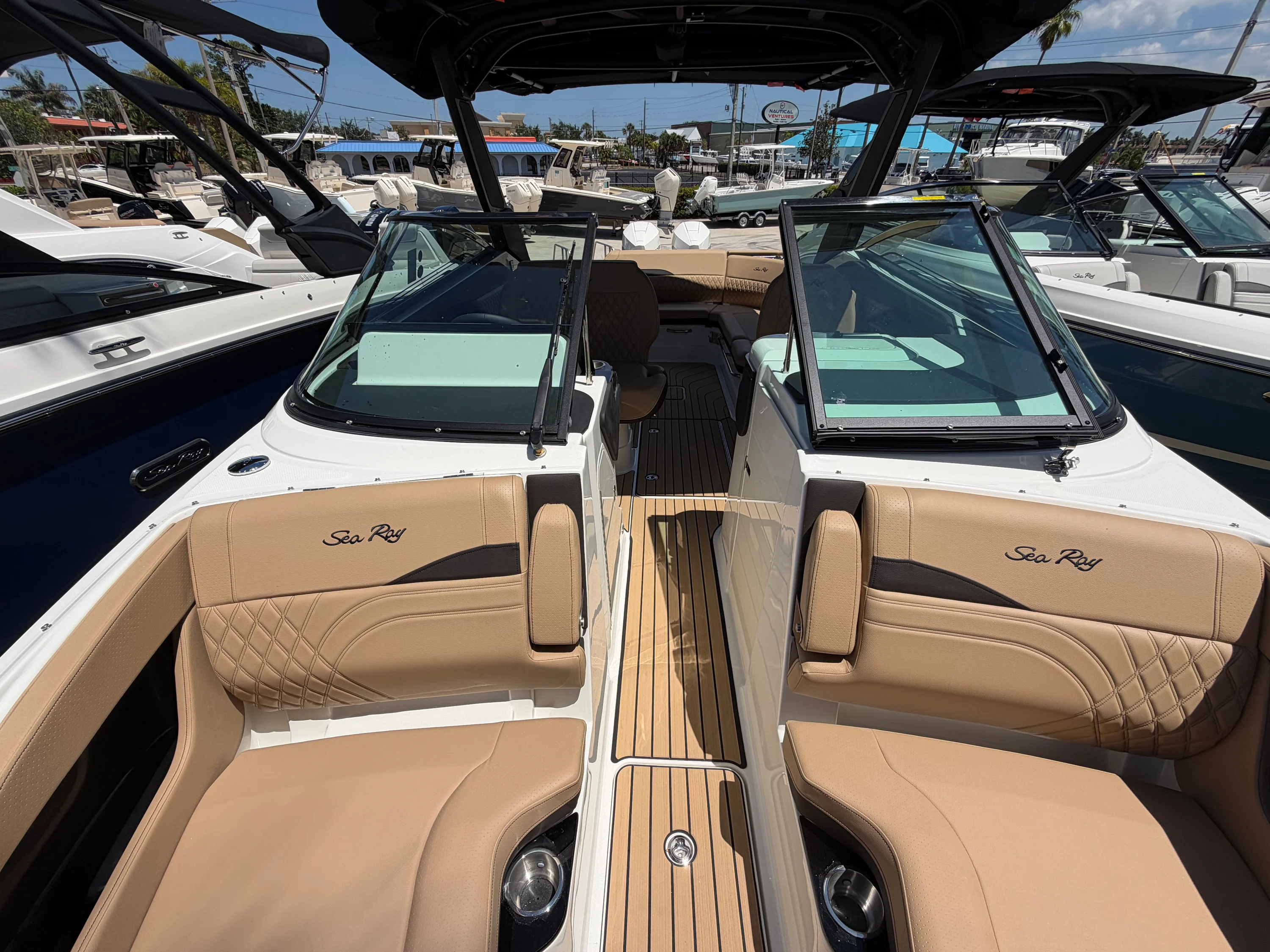 2026 Sea Ray SLX 280 Outboard Image Thumbnail #42