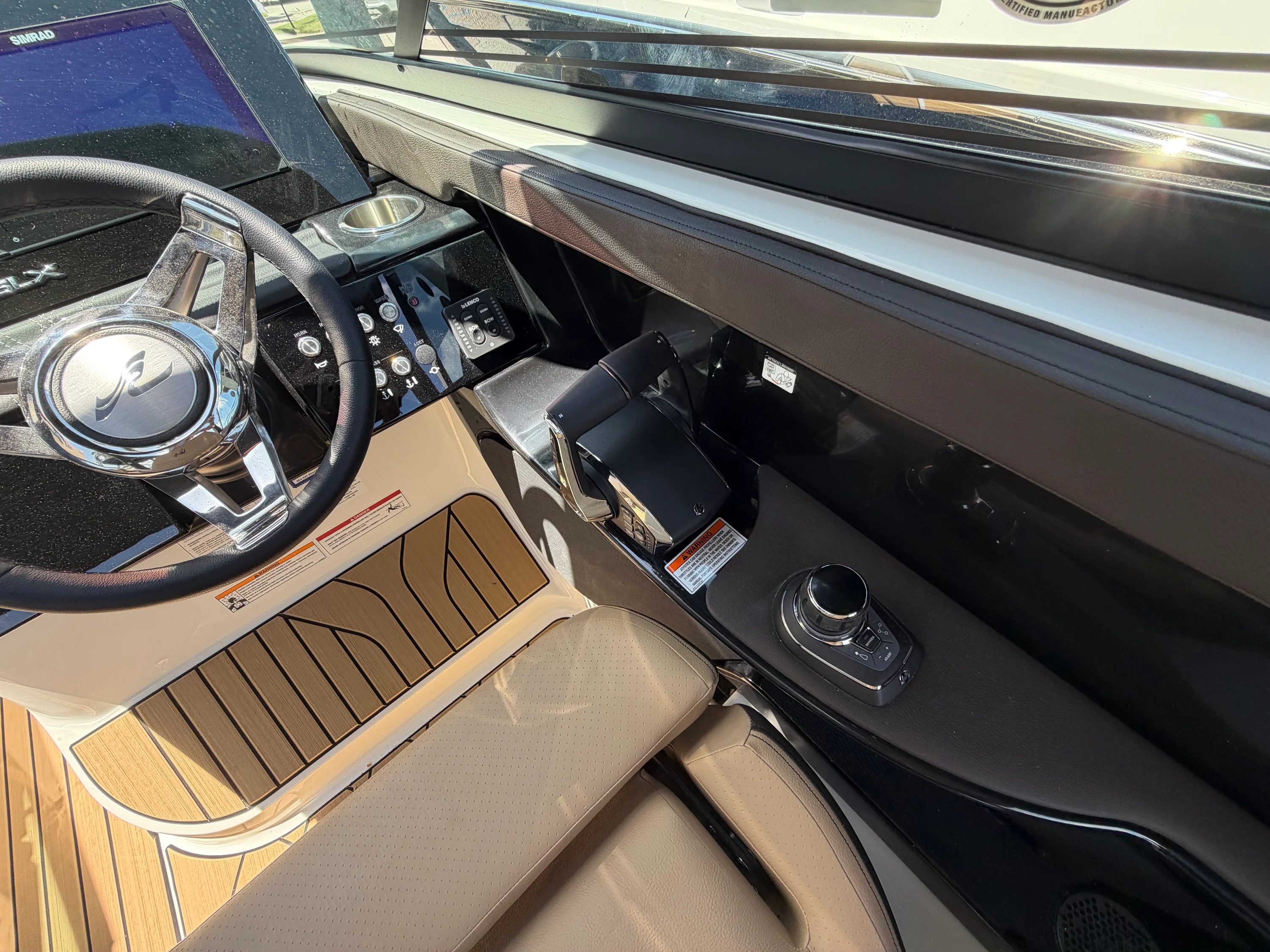 2026 Sea Ray SLX 280 Outboard Image Thumbnail #28
