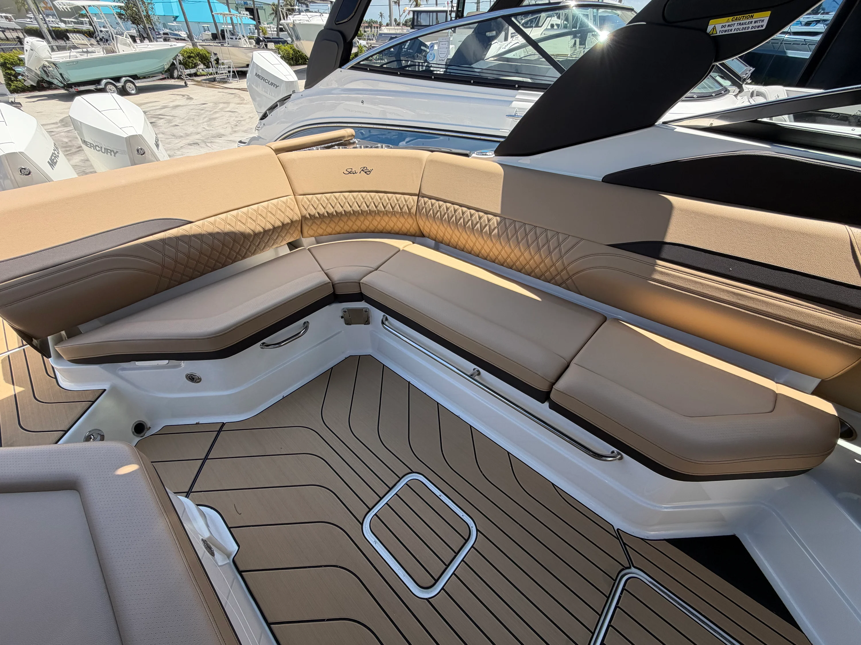 2026 Sea Ray SLX 280 Outboard Image Thumbnail #16
