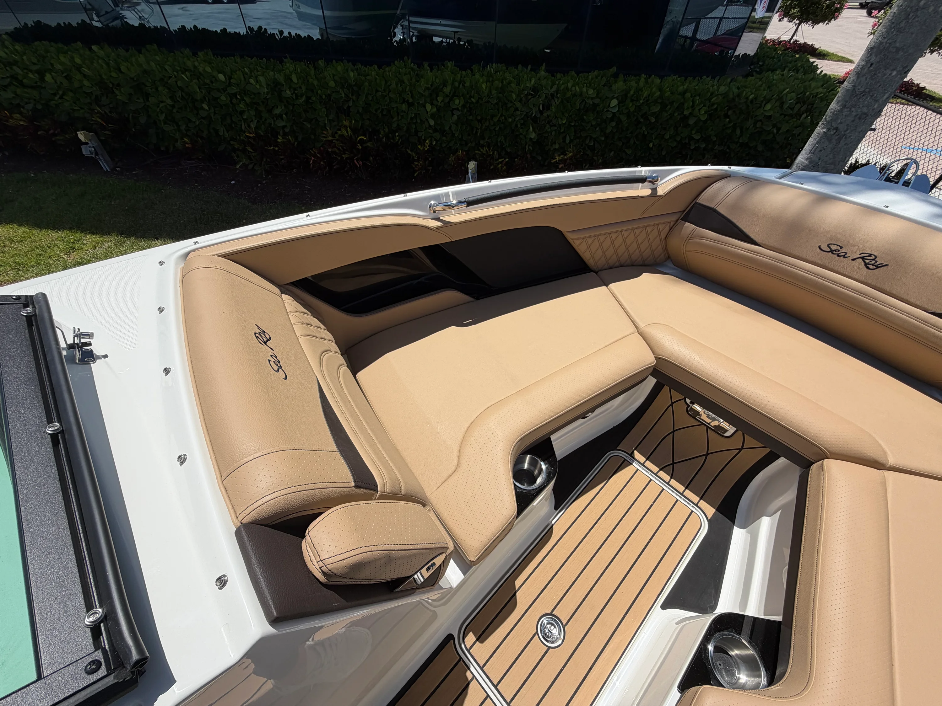 2026 Sea Ray SLX 280 Outboard Image Thumbnail #39