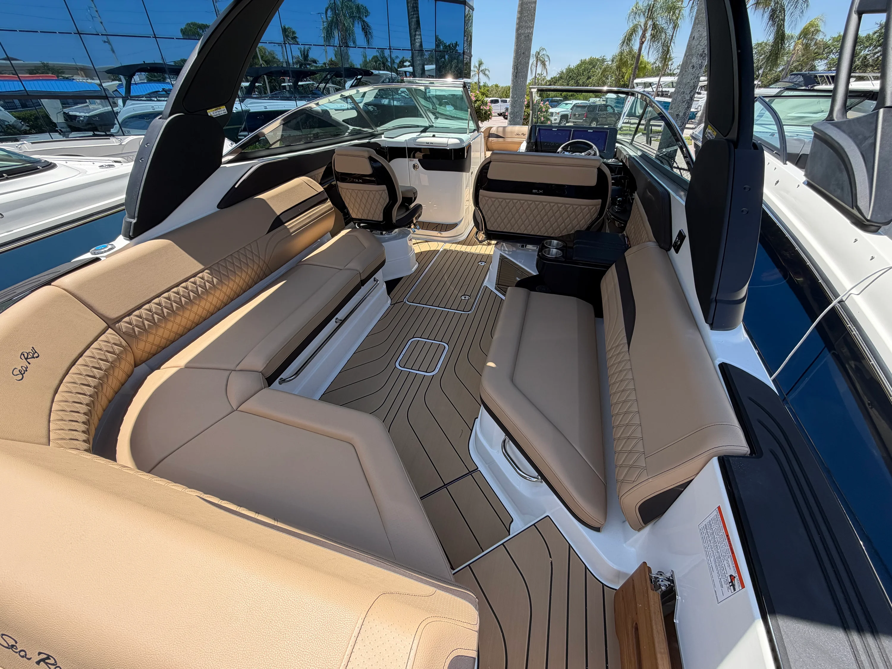 2026 Sea Ray SLX 280 Outboard Image Thumbnail #13