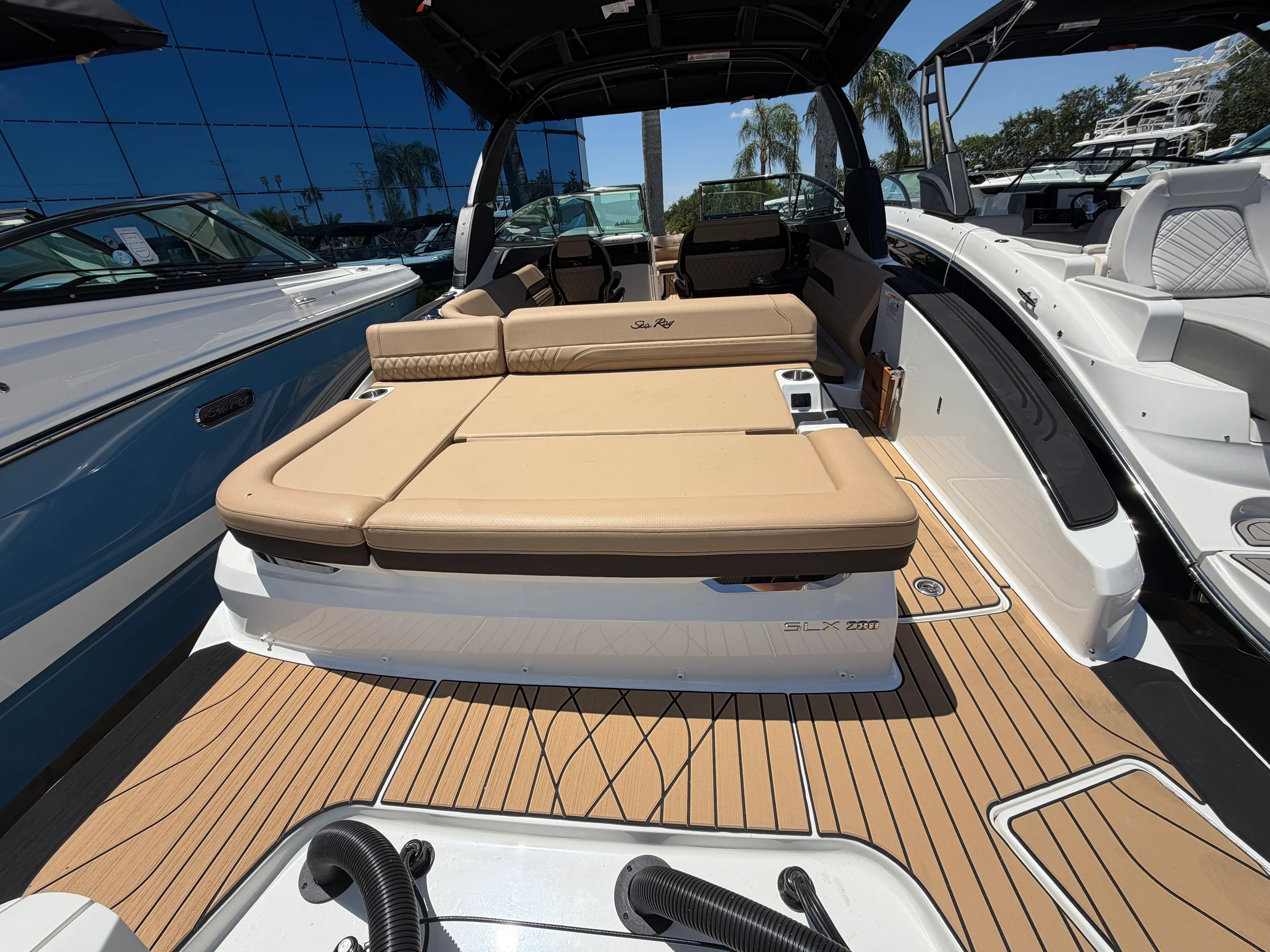 2026 Sea Ray SLX 280 Outboard Image Thumbnail #8