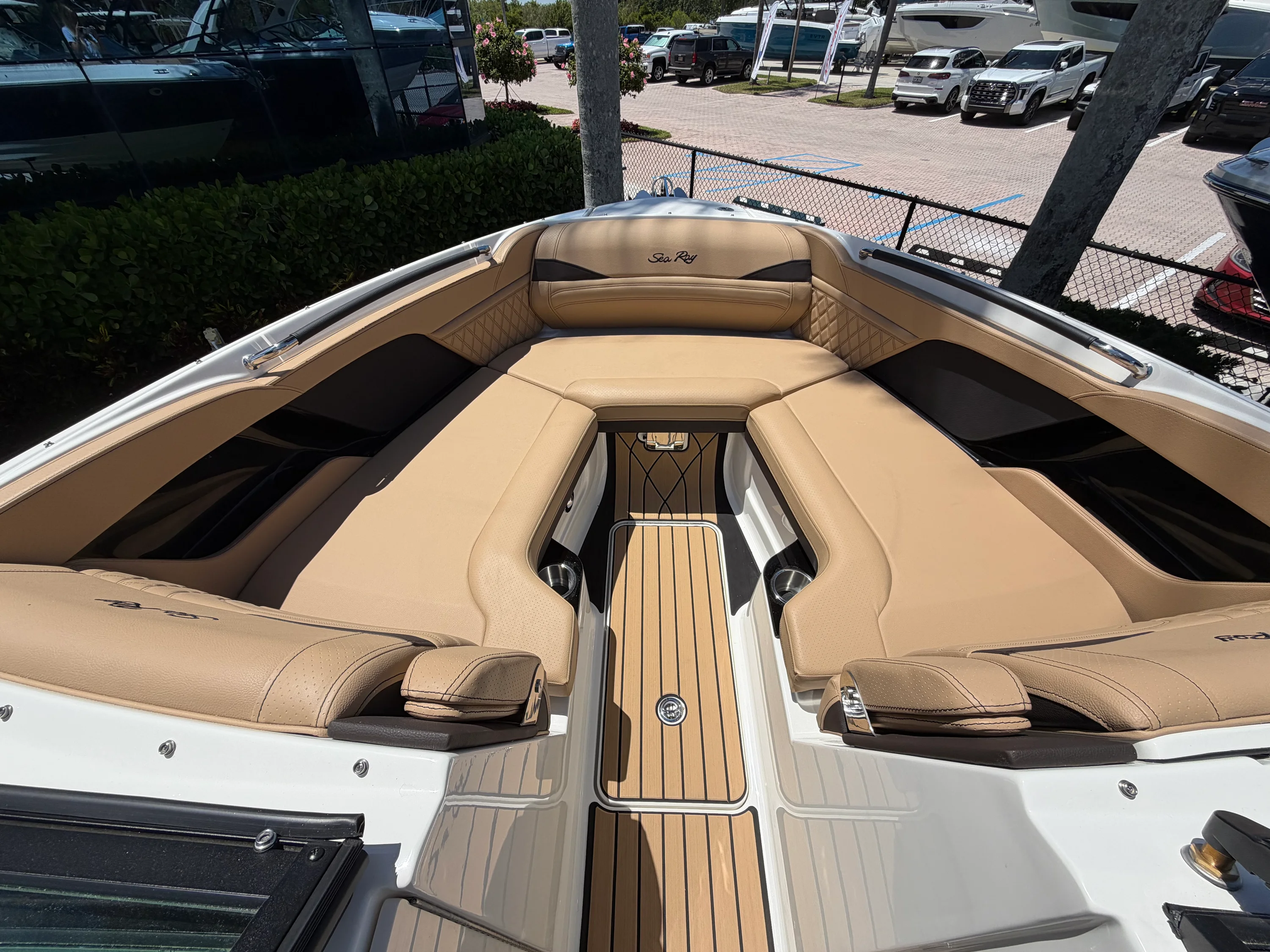 2026 Sea Ray SLX 280 Outboard Image Thumbnail #38