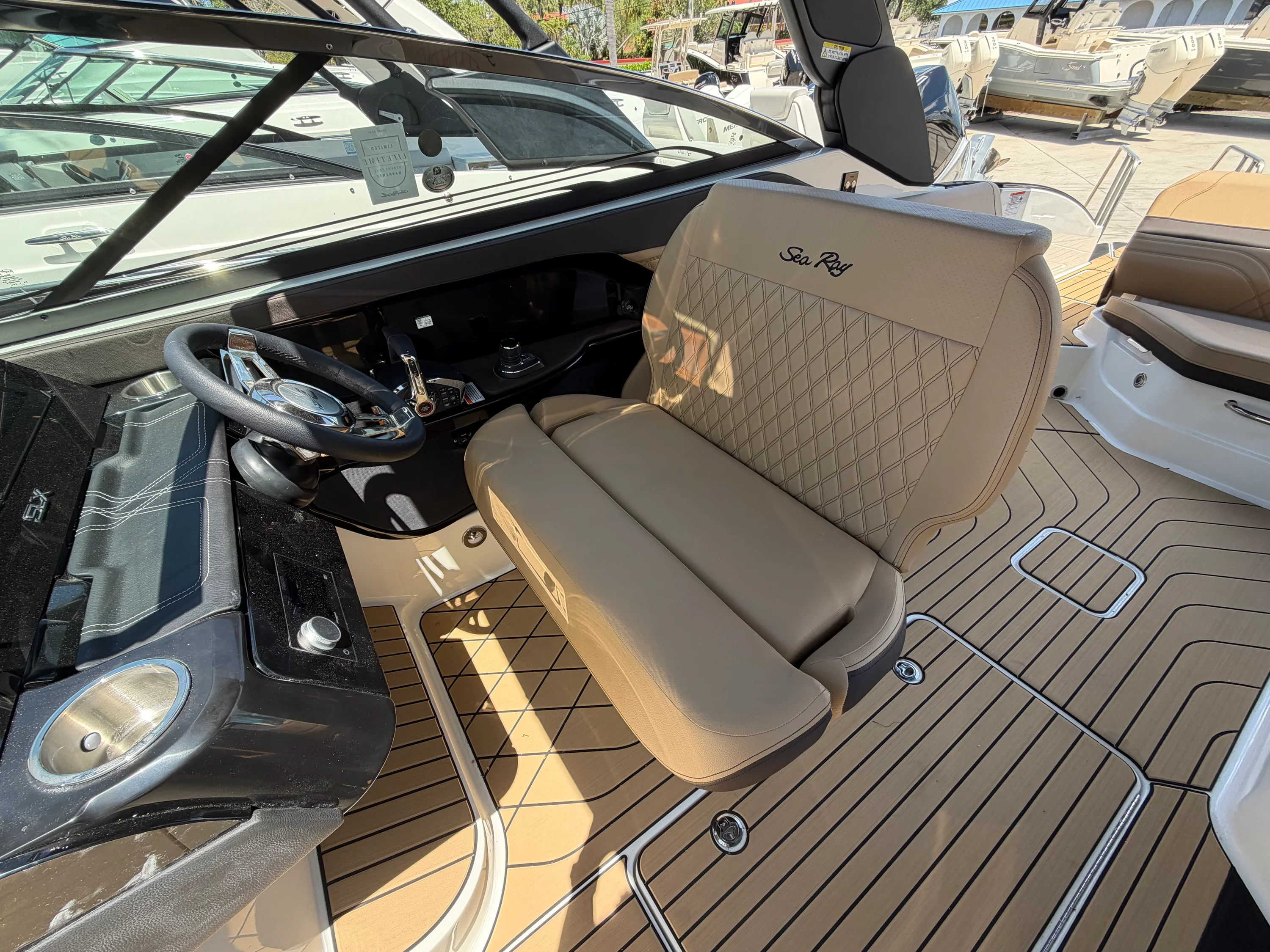 2026 Sea Ray SLX 280 Outboard Image Thumbnail #26