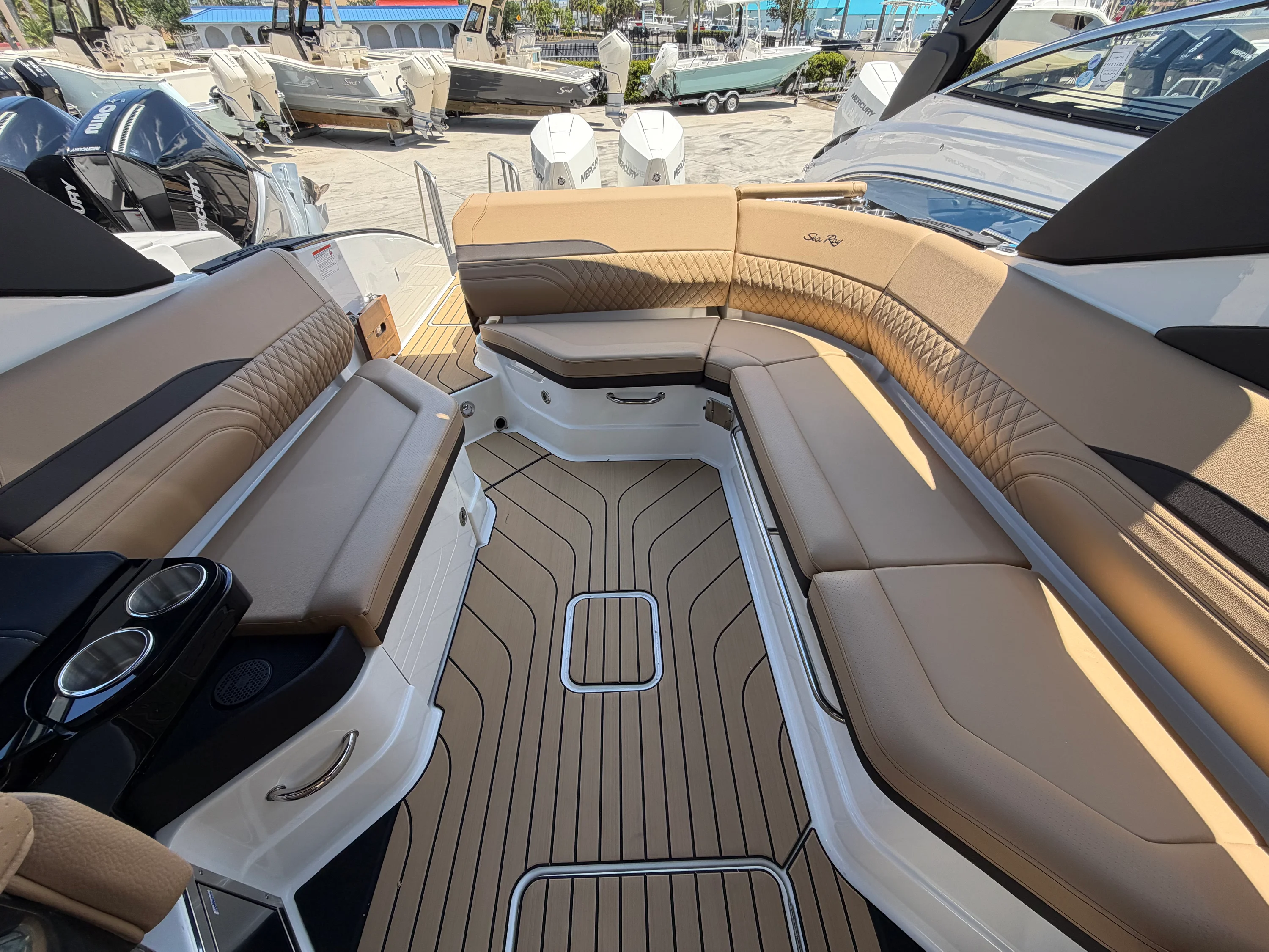 2026 Sea Ray SLX 280 Outboard Image Thumbnail #14