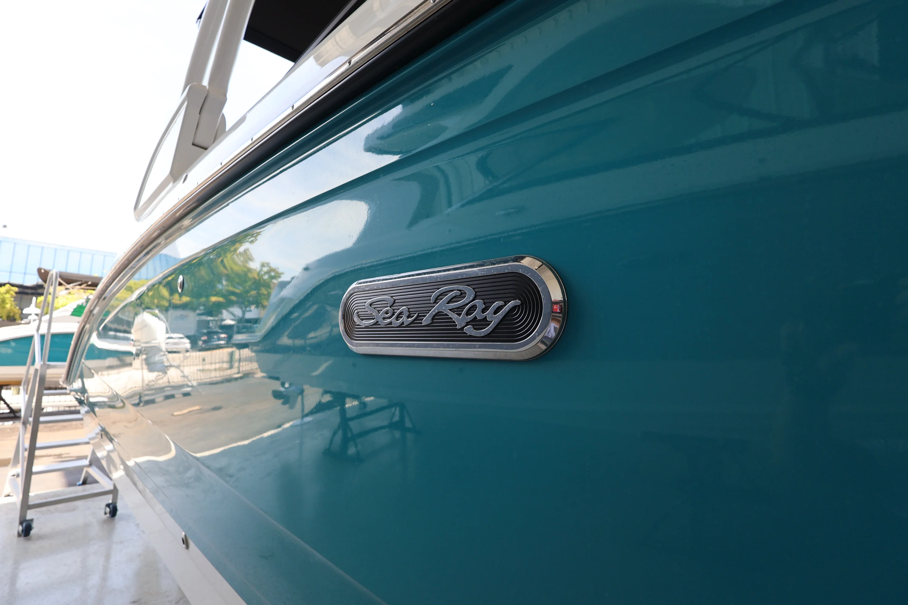2026 Sea Ray SDX 290 Outboard Image Thumbnail #4