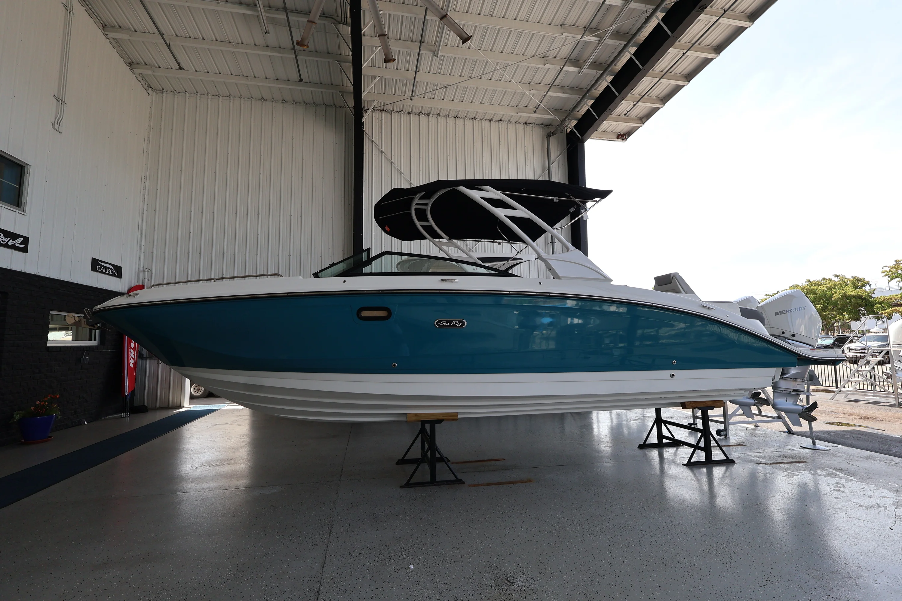 2026 Sea Ray SDX 290 Outboard Image Thumbnail #0