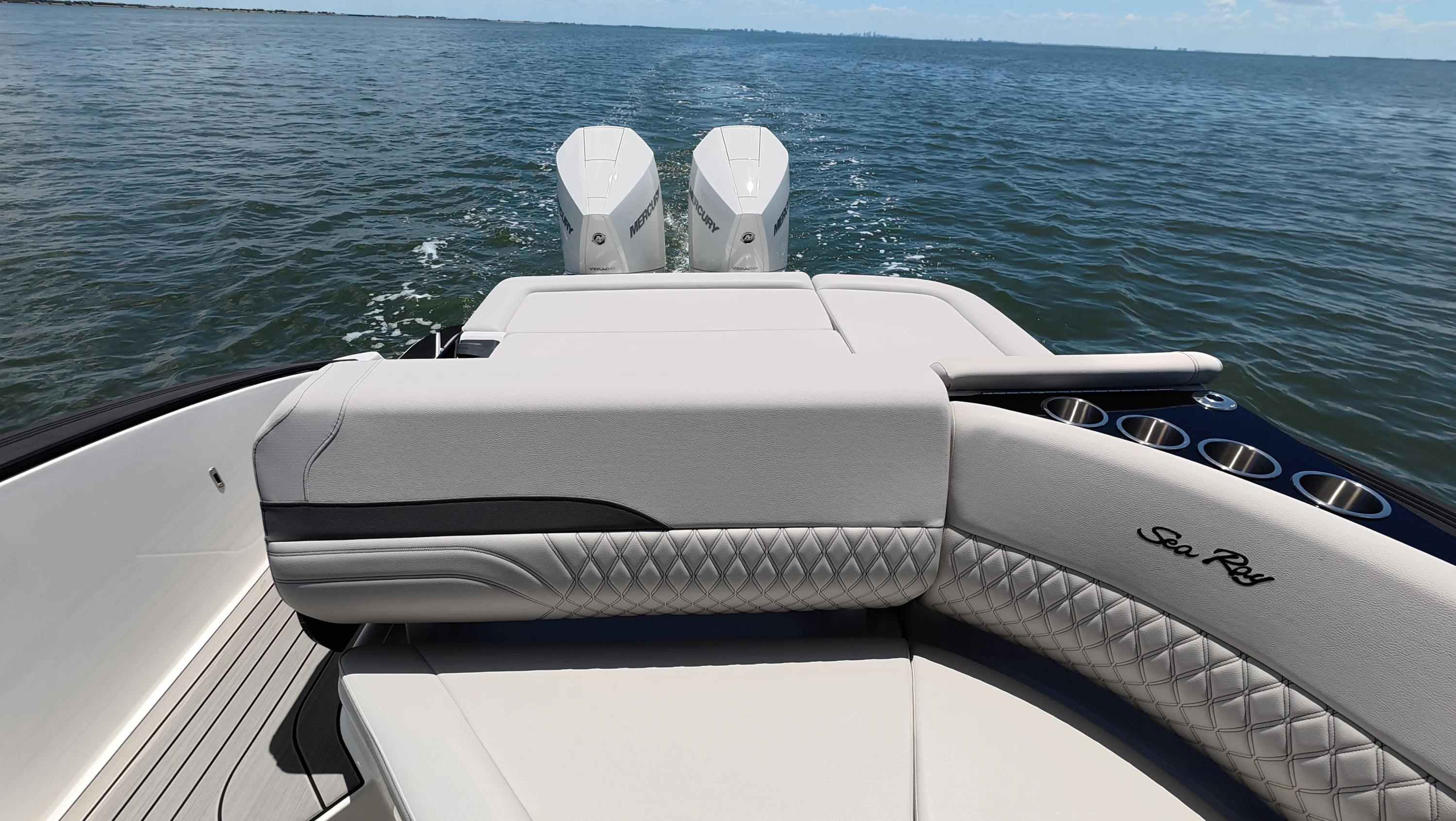 2026 Sea Ray SLX 280 Outboard Image Thumbnail #6