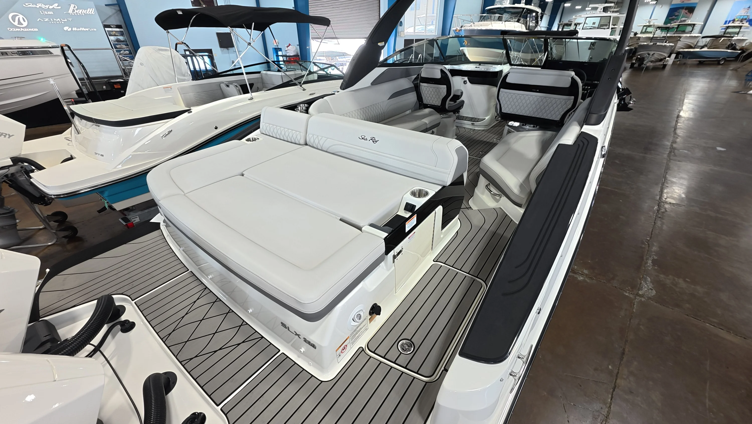 2026 Sea Ray SLX 280 Outboard Image Thumbnail #5