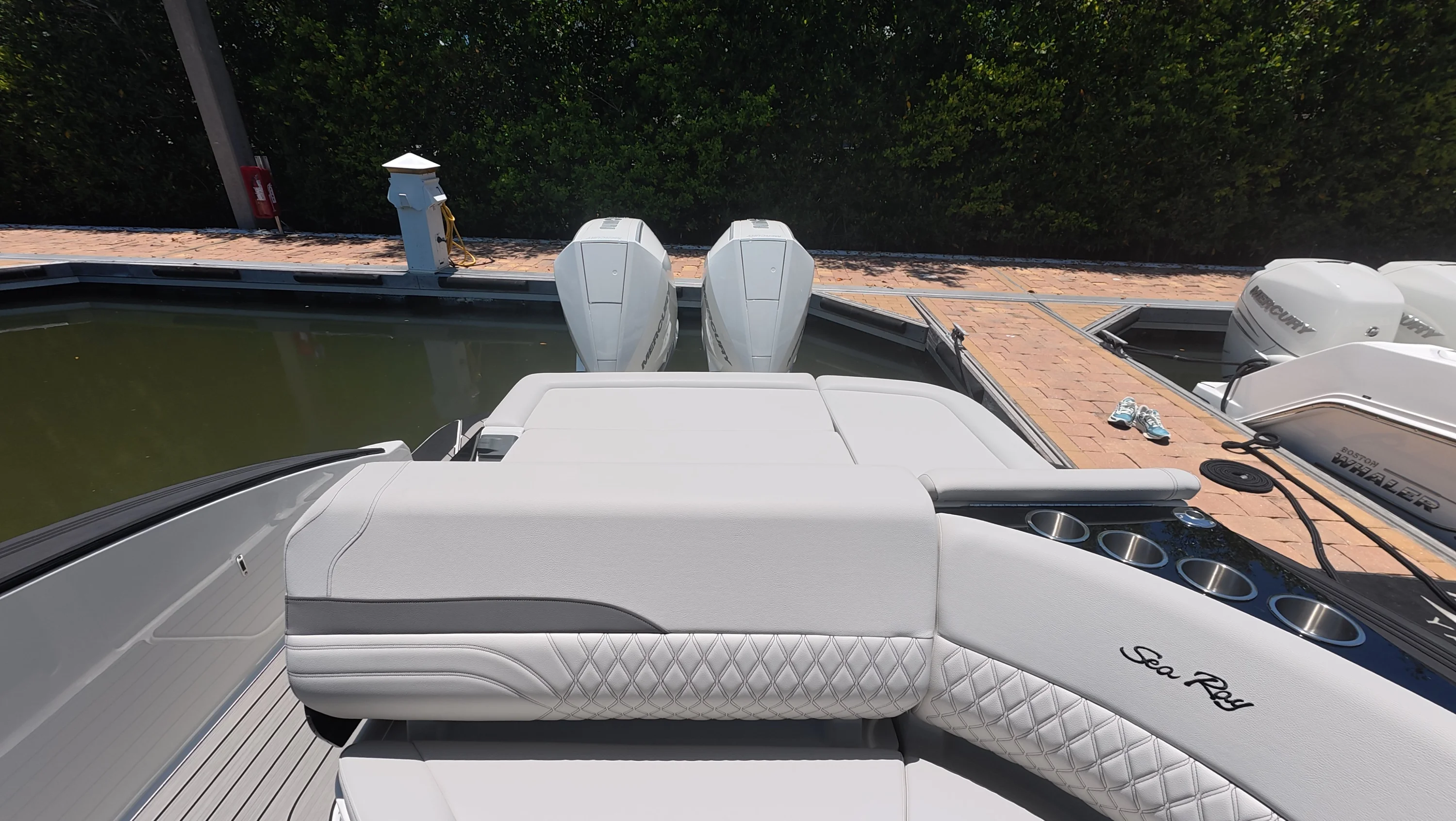 2026 Sea Ray SLX 280 Outboard Image Thumbnail #13