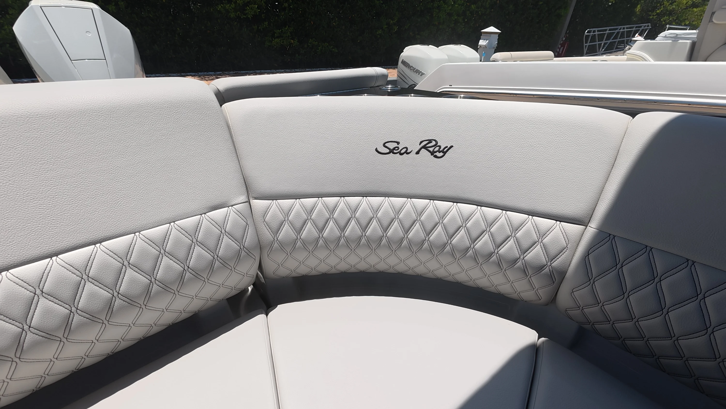 2026 Sea Ray SLX 280 Outboard Image Thumbnail #14