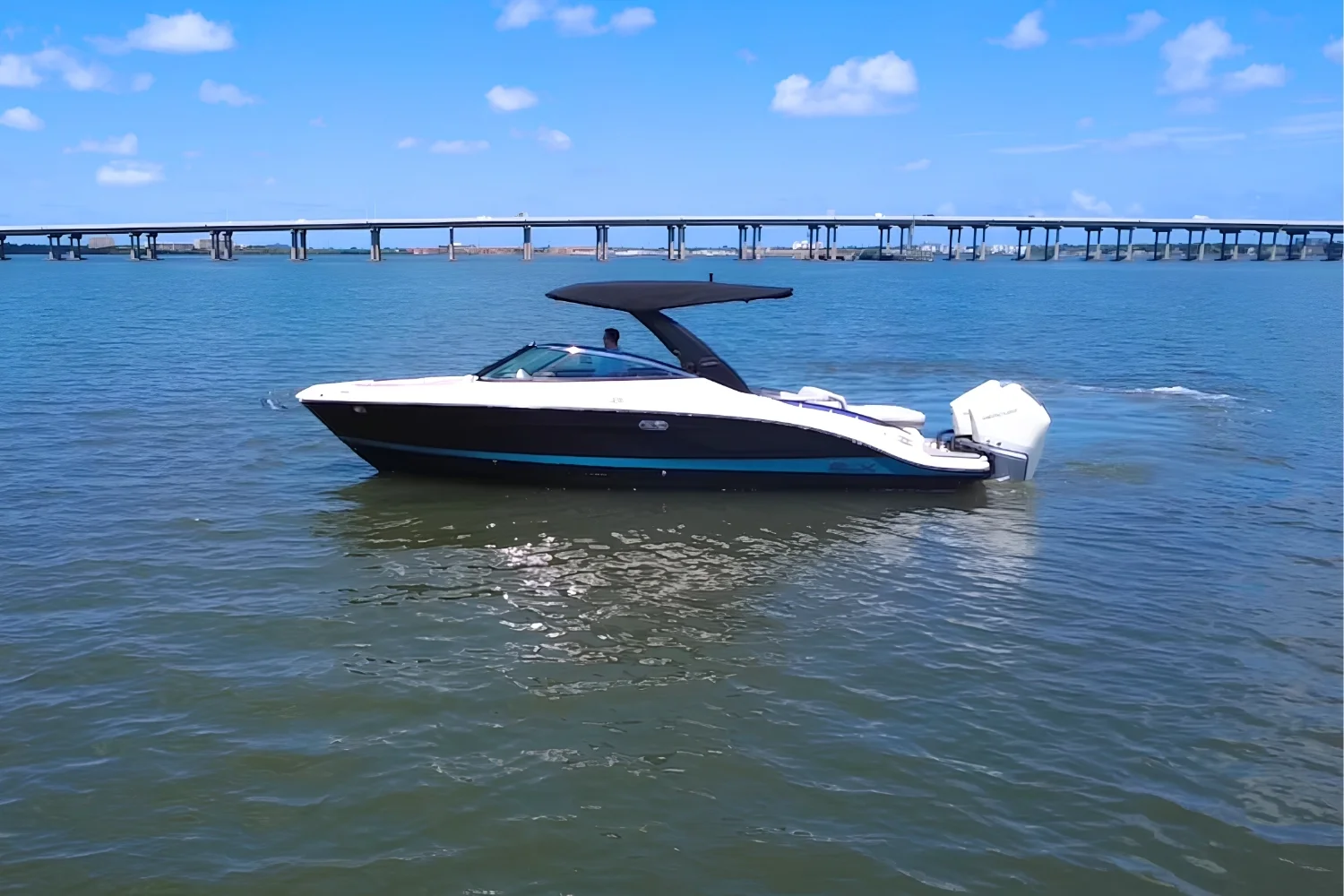 2026 Sea Ray SLX 280 Outboard Image Thumbnail #1