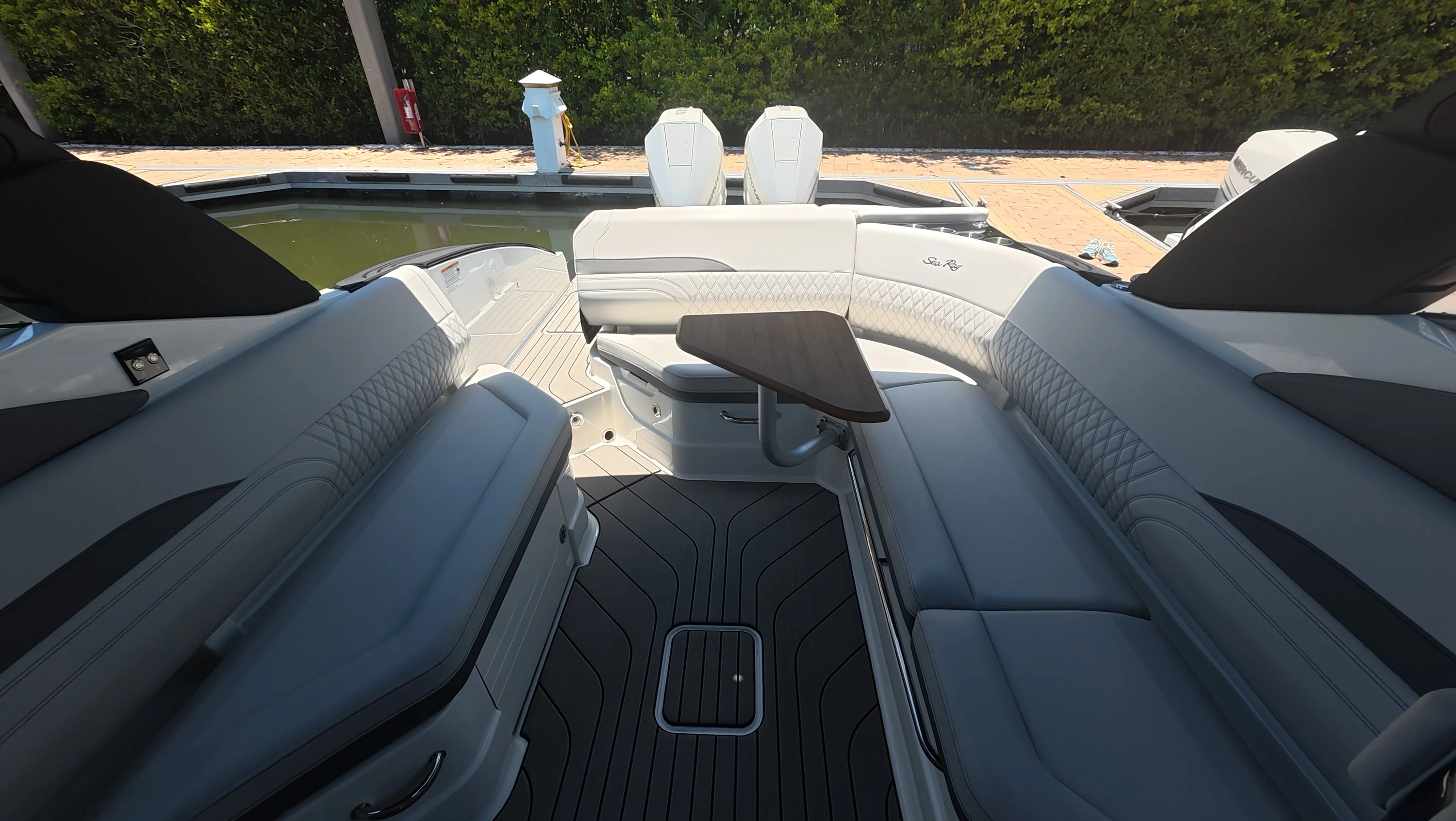 2026 Sea Ray SLX 280 Outboard Image Thumbnail #11