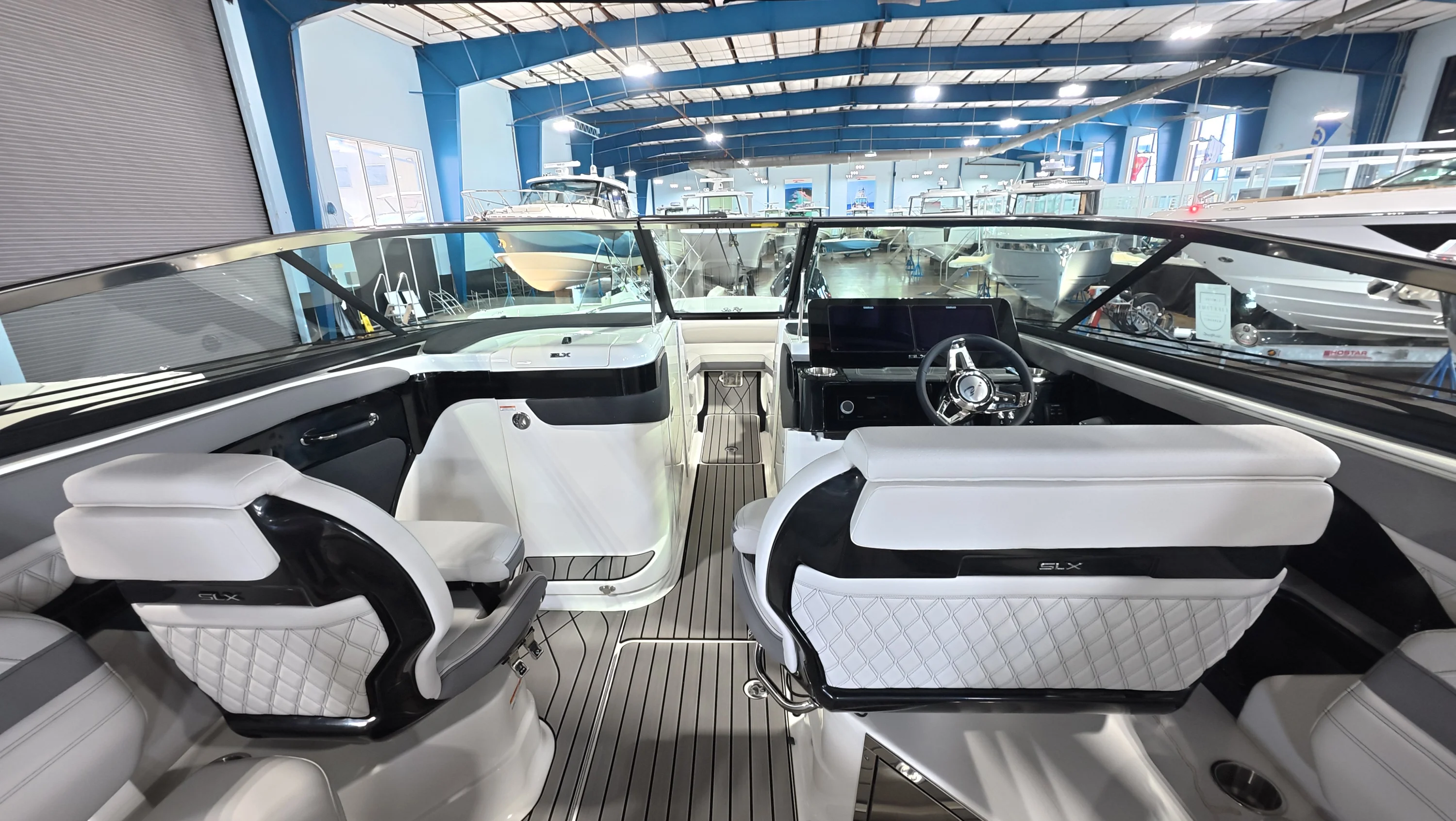 2026 Sea Ray SLX 280 Outboard Image Thumbnail #12