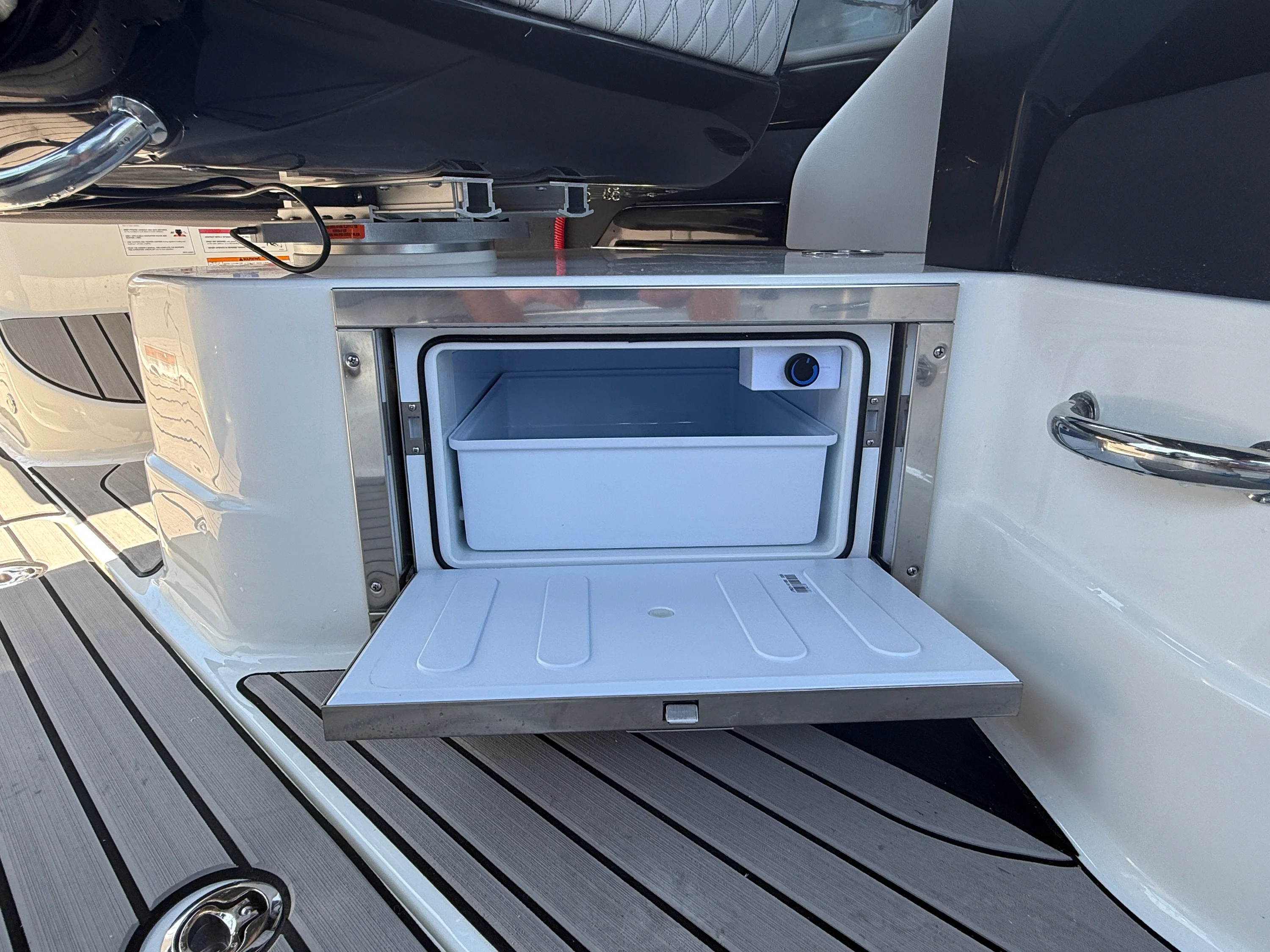 2026 Sea Ray SLX 280 Outboard Image Thumbnail #19