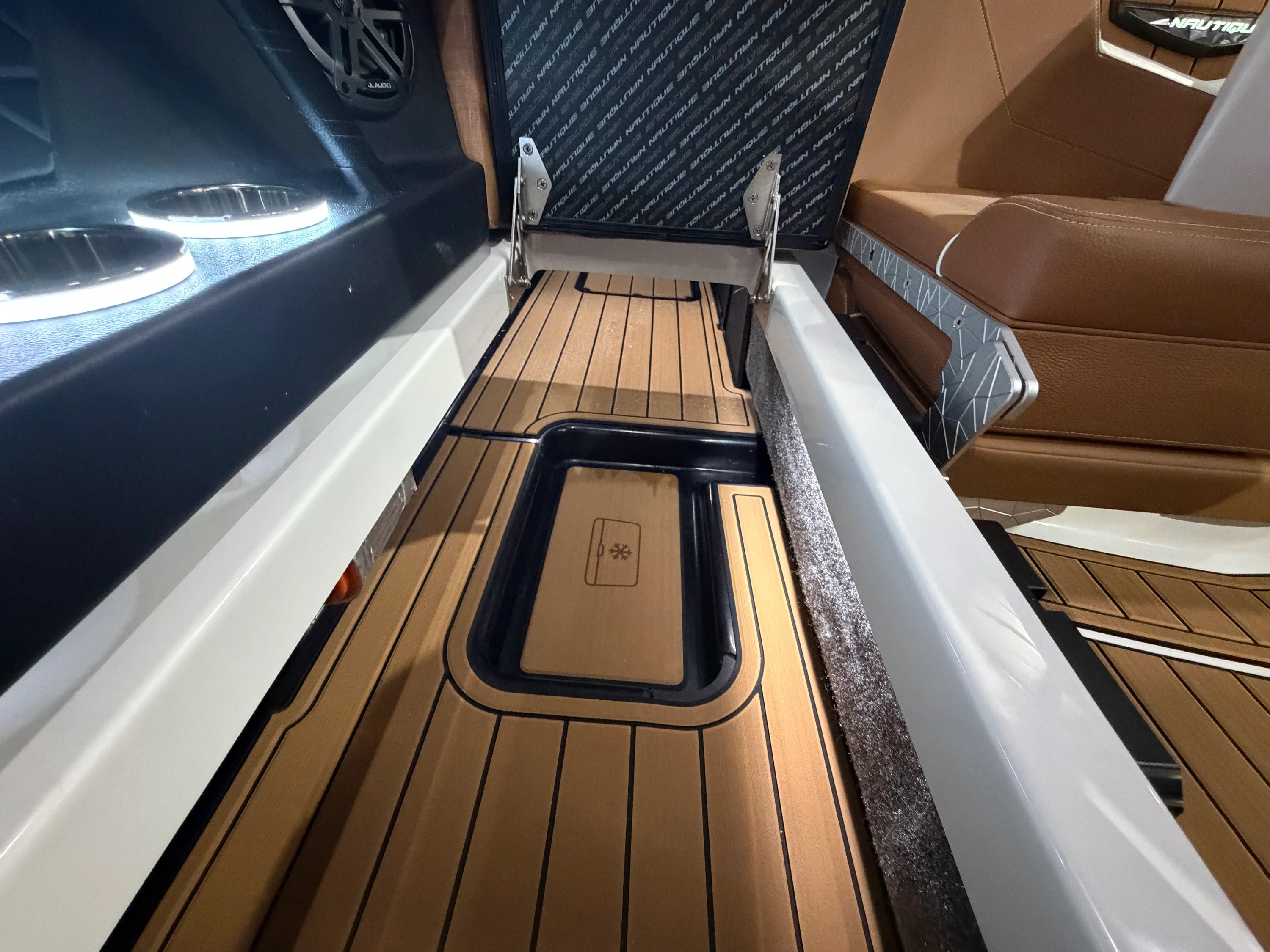 2026 Nautique Super Air Nautique S21 Image Thumbnail #32