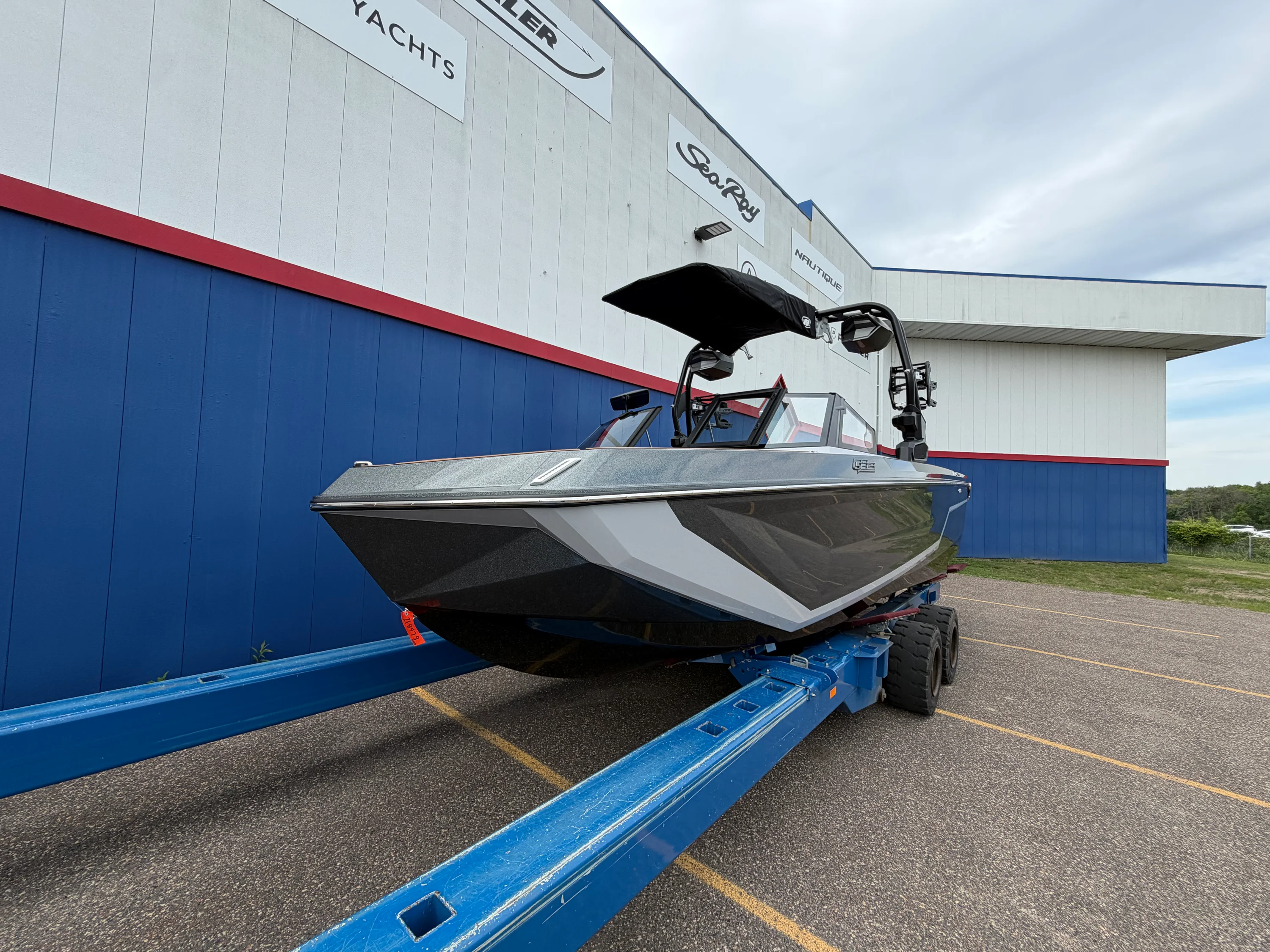 2026 Nautique Super Air Nautique GS24 Image Thumbnail #3
