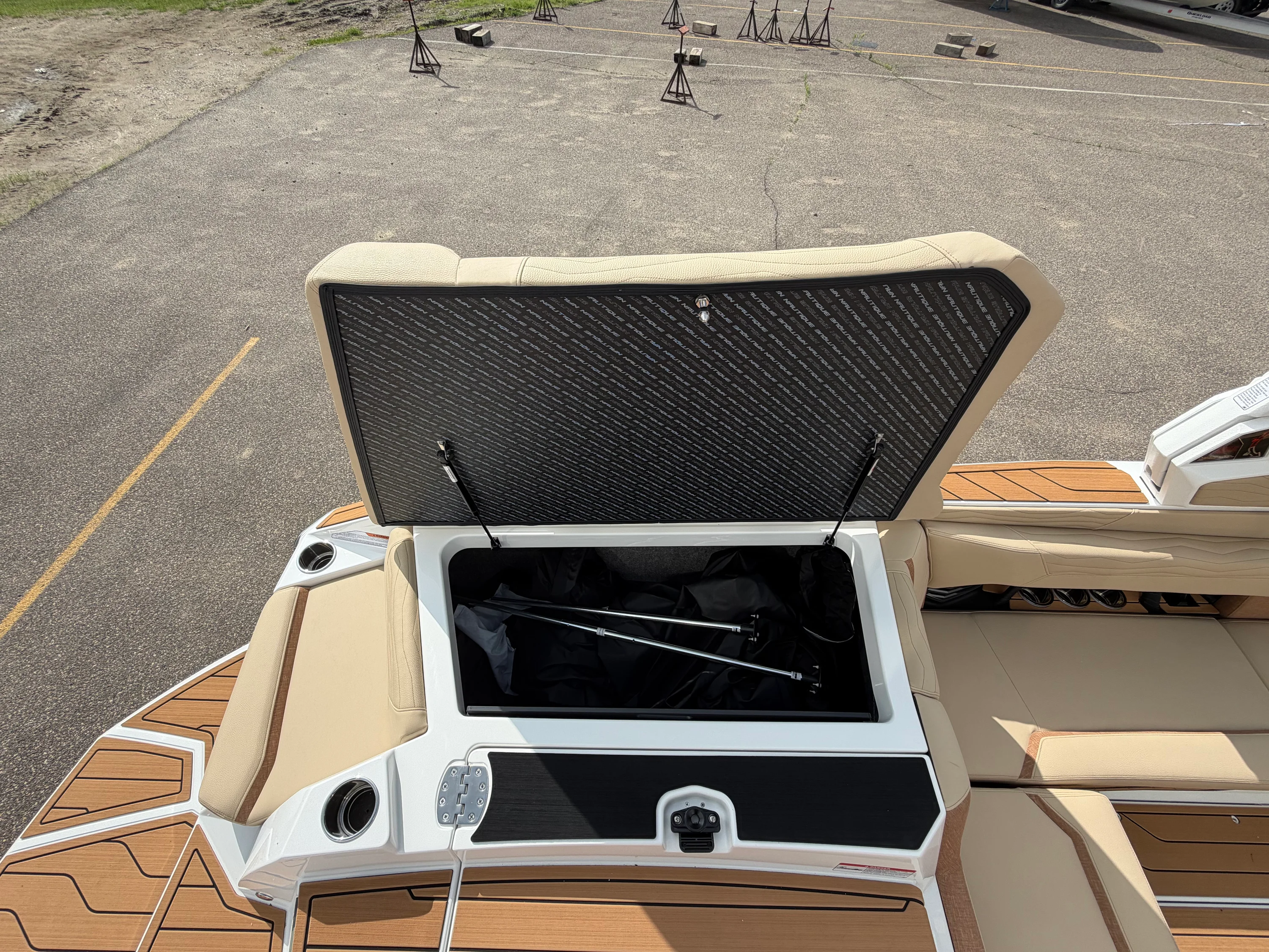 2026 Nautique Super Air Nautique G23 Image Thumbnail #9
