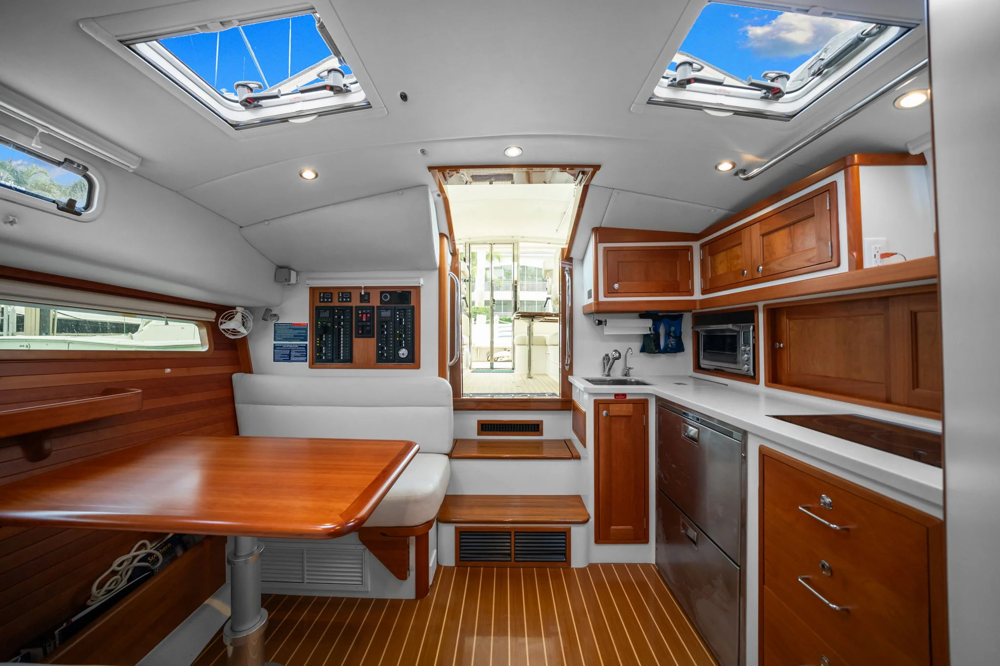 2021 MJM 43ZI Image Thumbnail #41