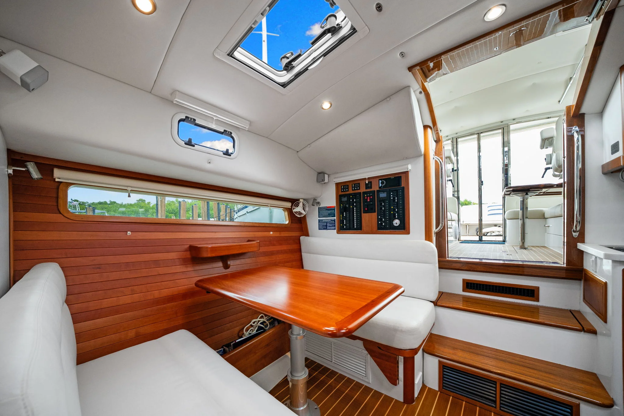 2021 MJM 43ZI Image Thumbnail #38