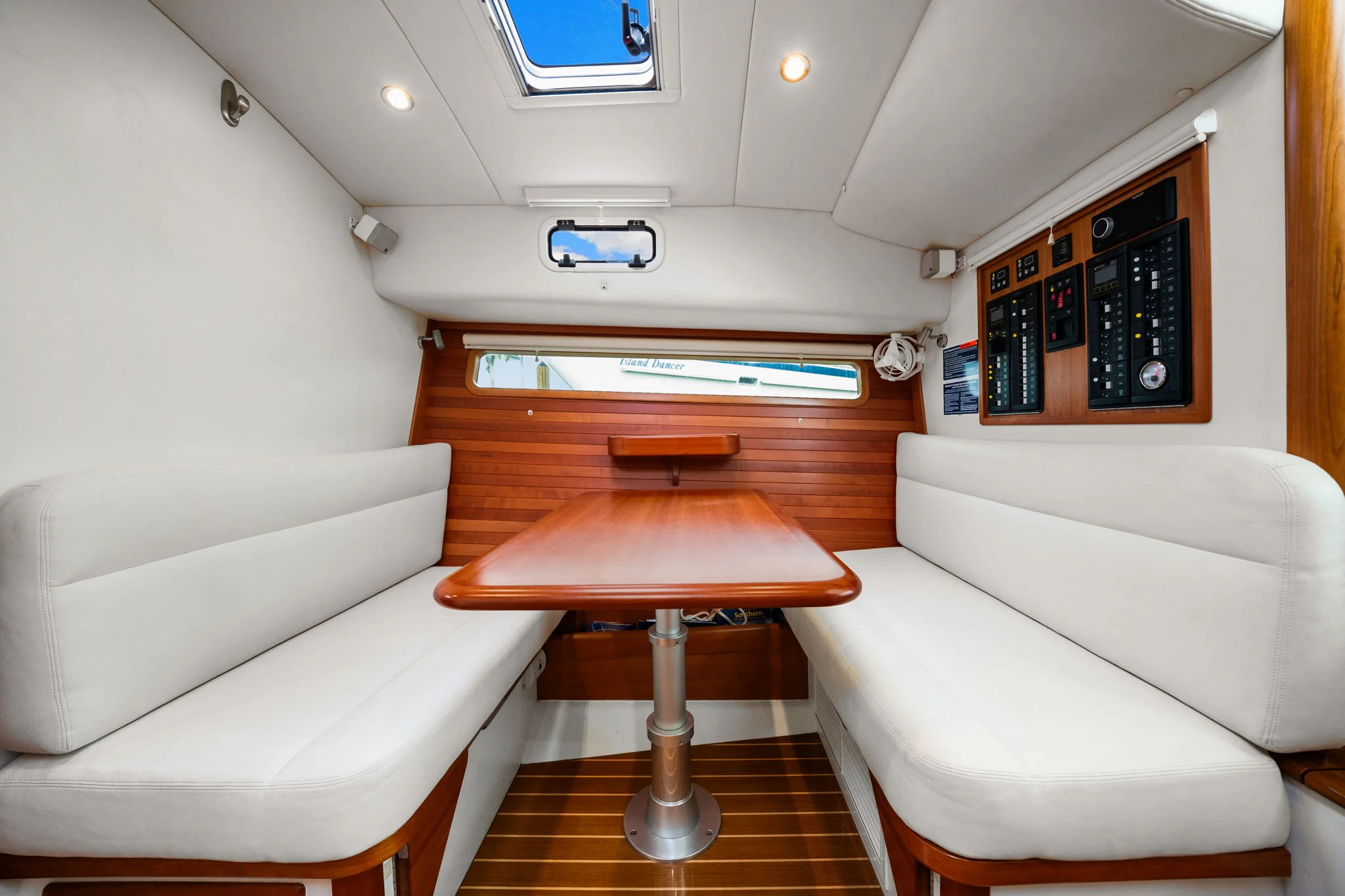 2021 MJM 43ZI Image Thumbnail #40