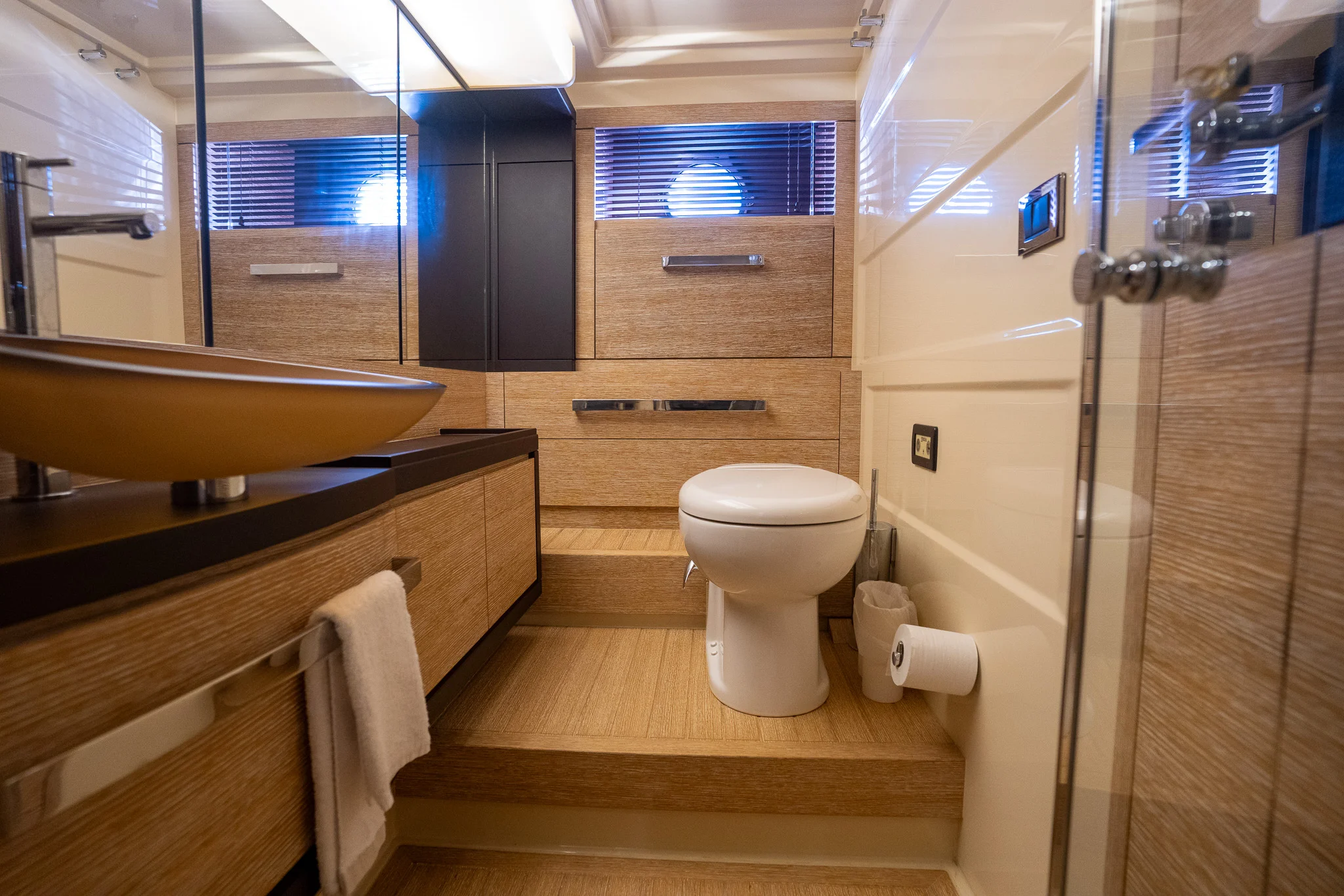 2014 Azimut AZ64 FLY Image Thumbnail #22