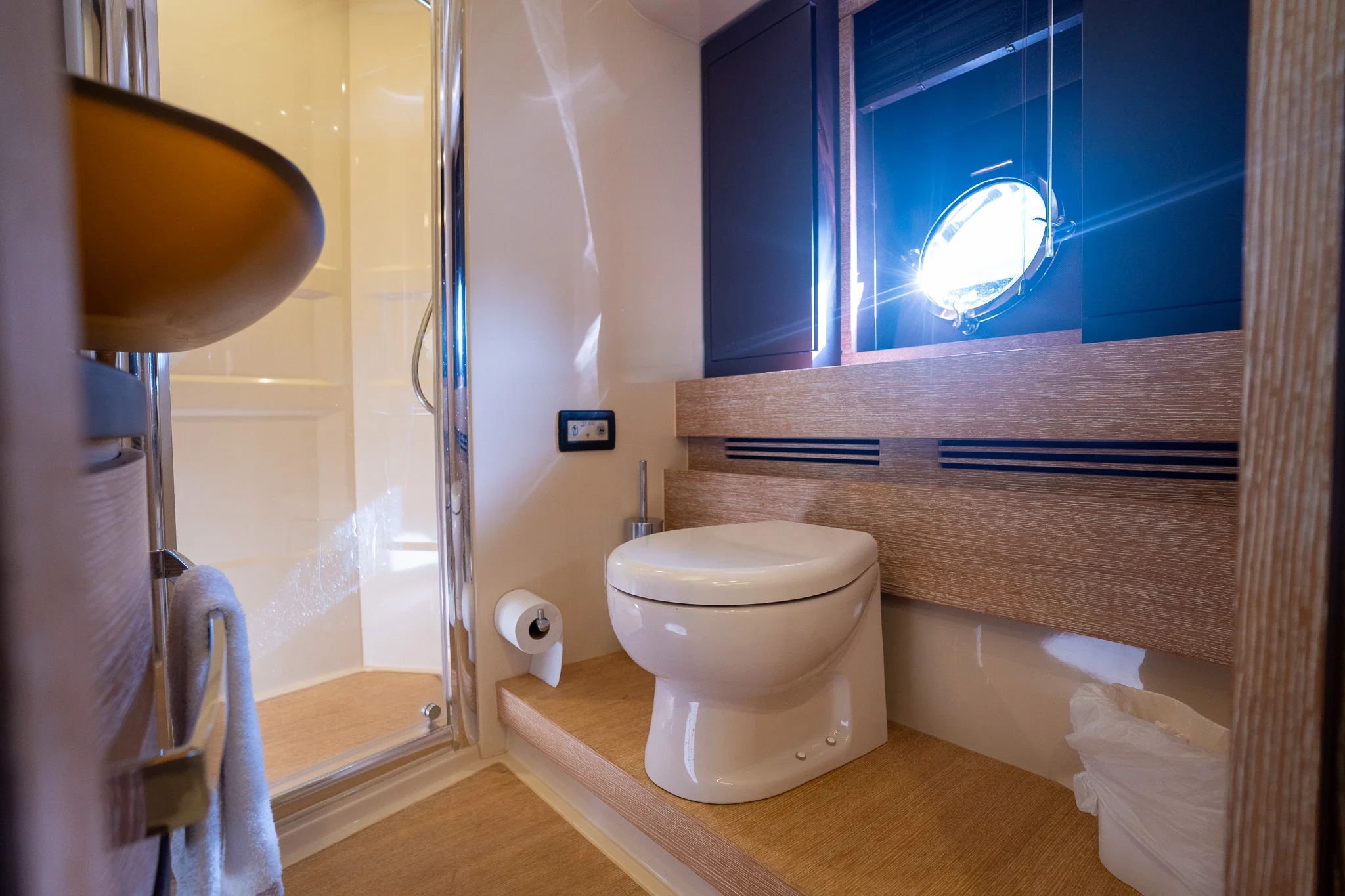 2014 Azimut AZ64 FLY Image Thumbnail #12