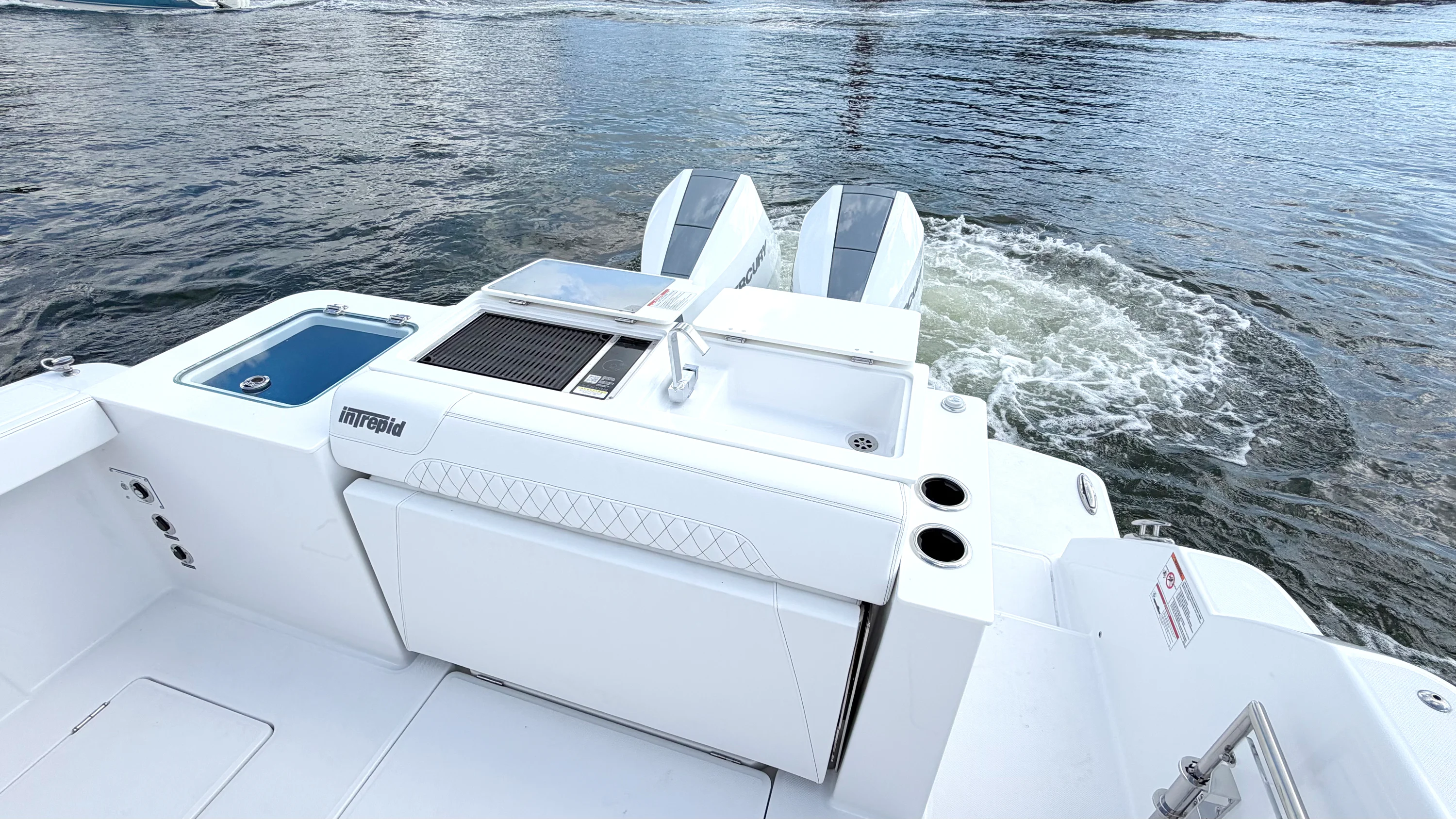 2026 Intrepid 35 VALOR Image Thumbnail #16