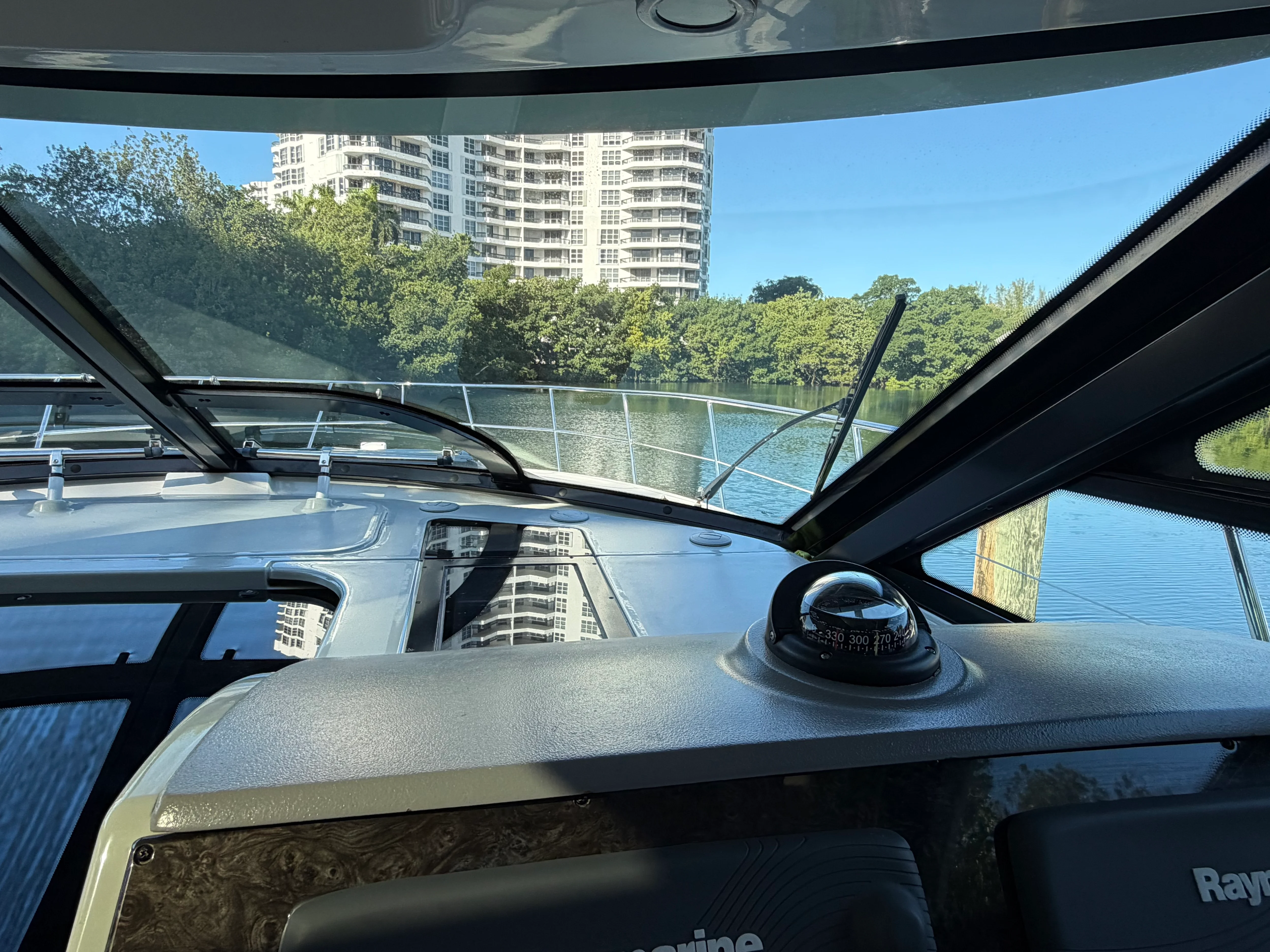 2014 Sea Ray 470 SUNDANCER Image Thumbnail #27