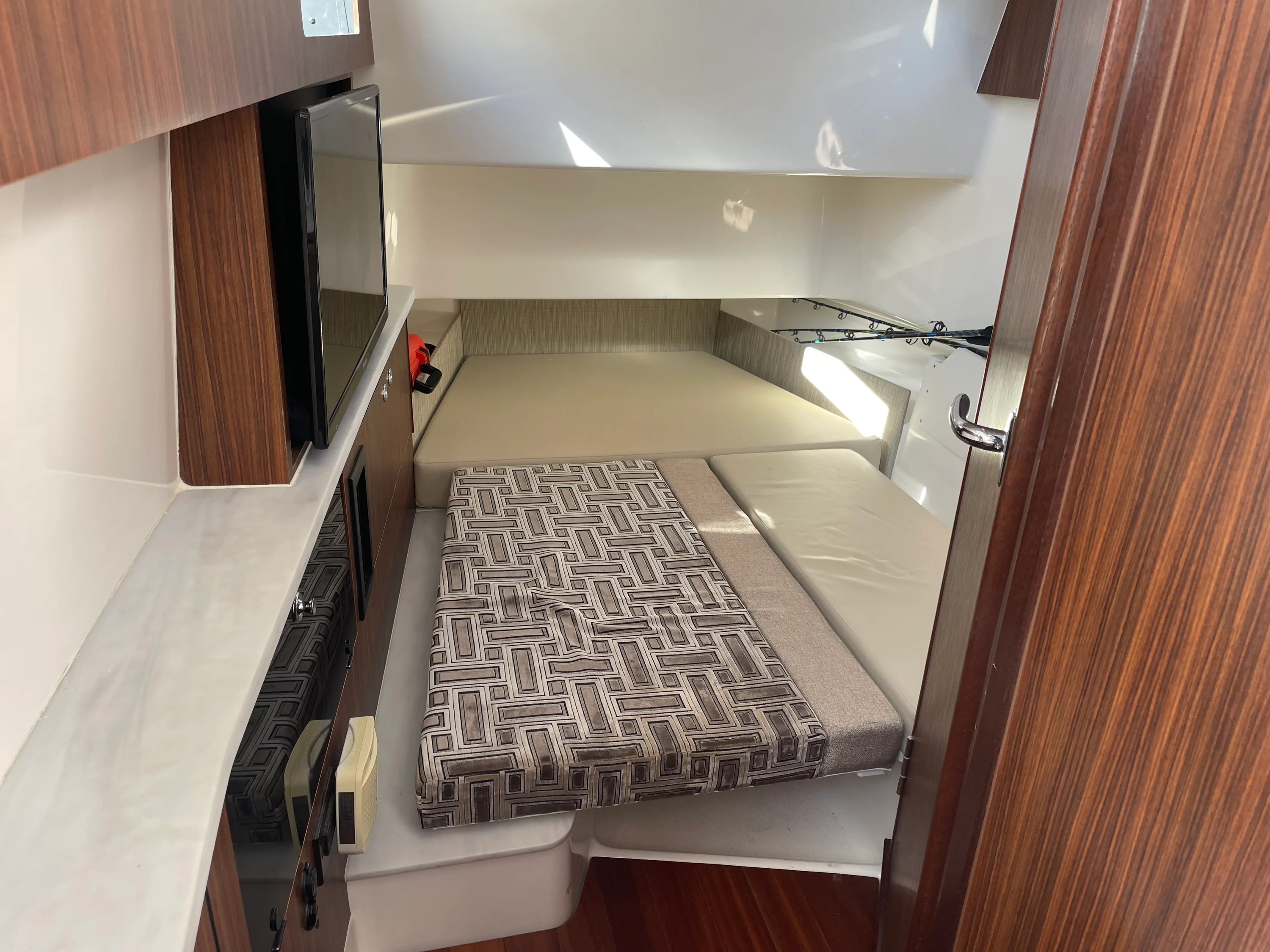 2024 Pursuit S358 Image Thumbnail #15