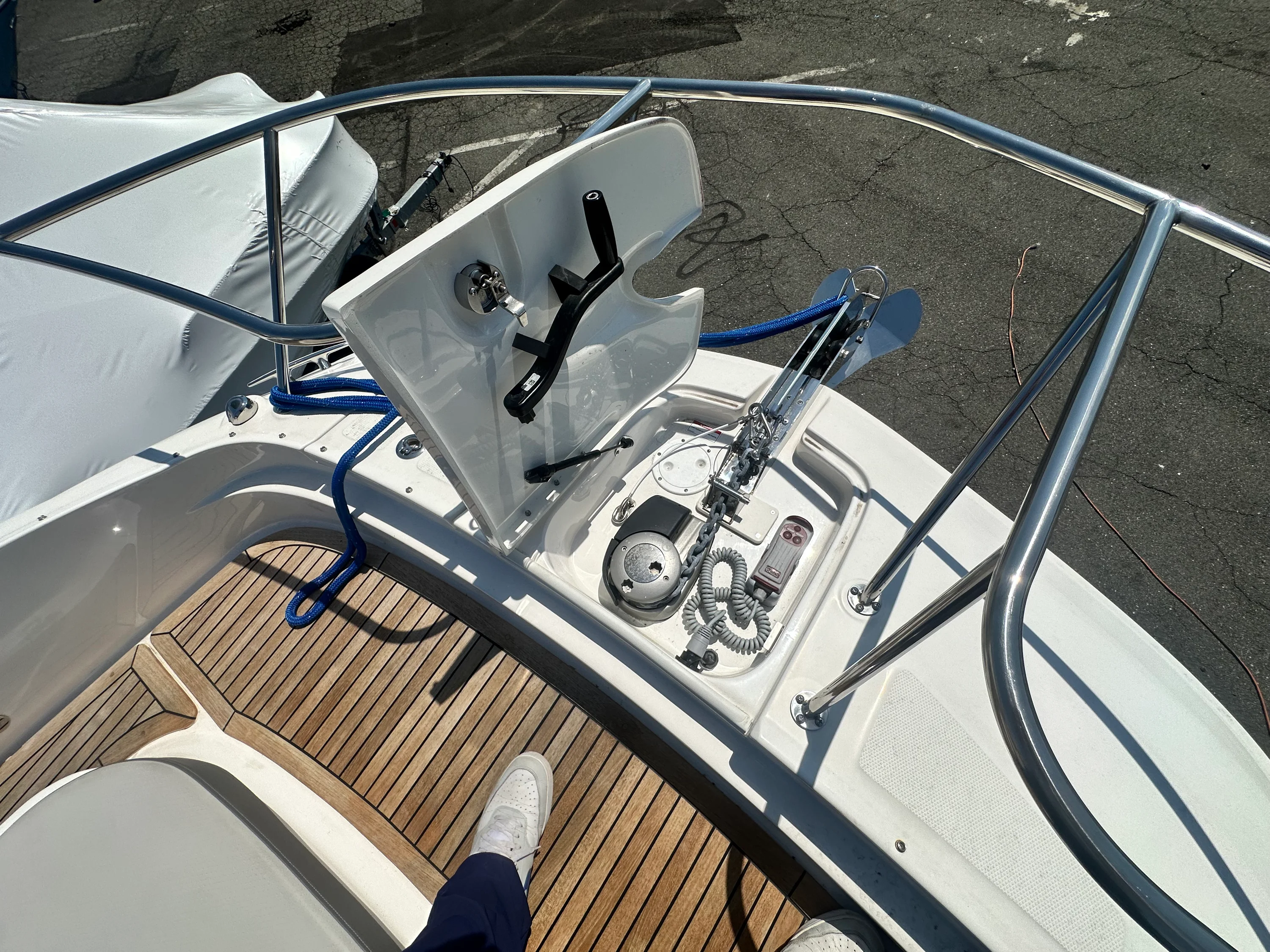 2024 Sea Ray 320 SUNDANCER OUTBOARD Image Thumbnail #18