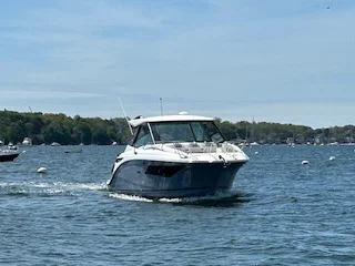 2024 Sea Ray 320 SUNDANCER OUTBOARD Image Thumbnail #1