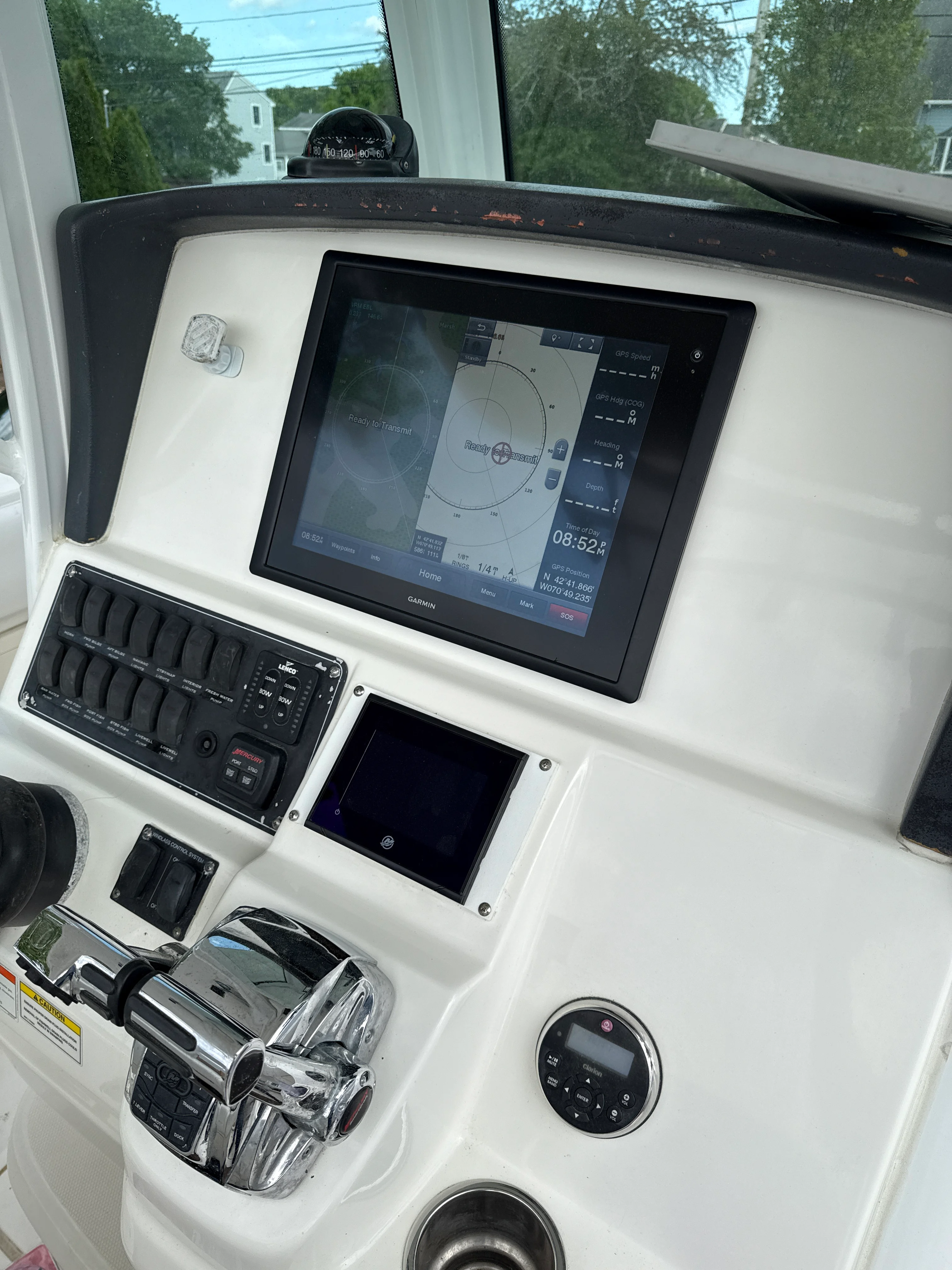 2010 Boston Whaler 250 OUTRAGE Image Thumbnail #4