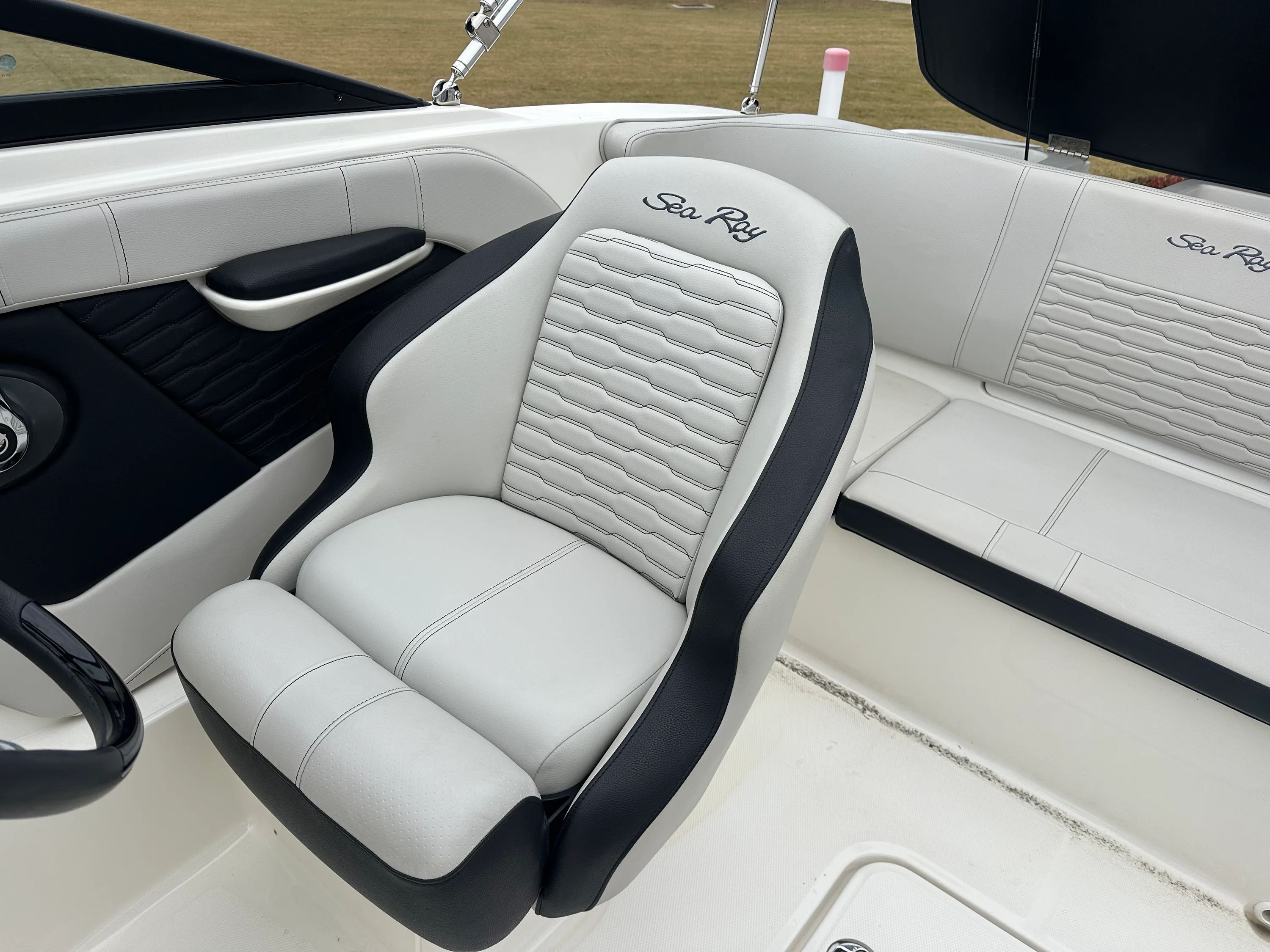 2023 Sea Ray 19 SPX Image Thumbnail #13