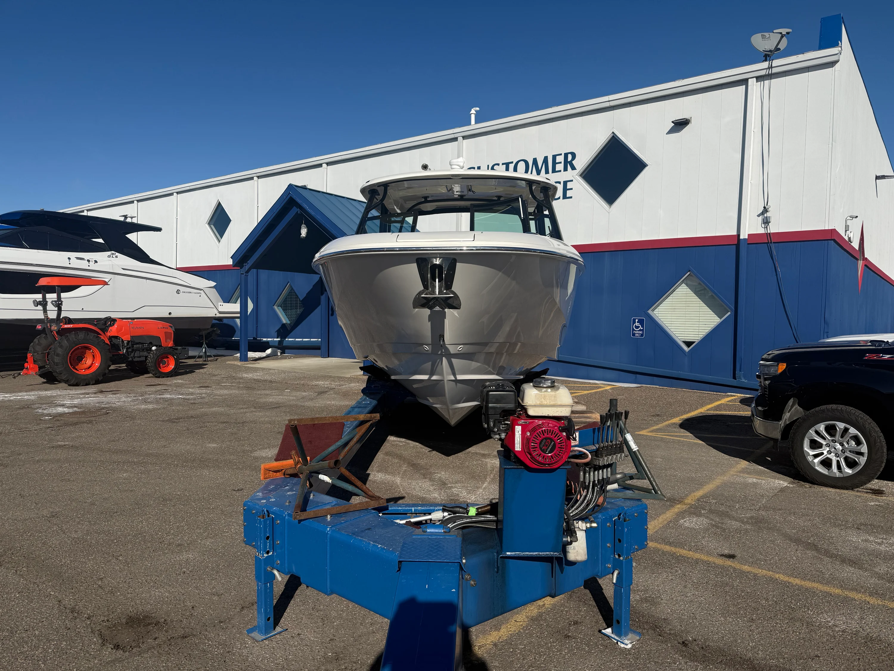 2022 Boston Whaler 320 VANTAGE Image Thumbnail #3