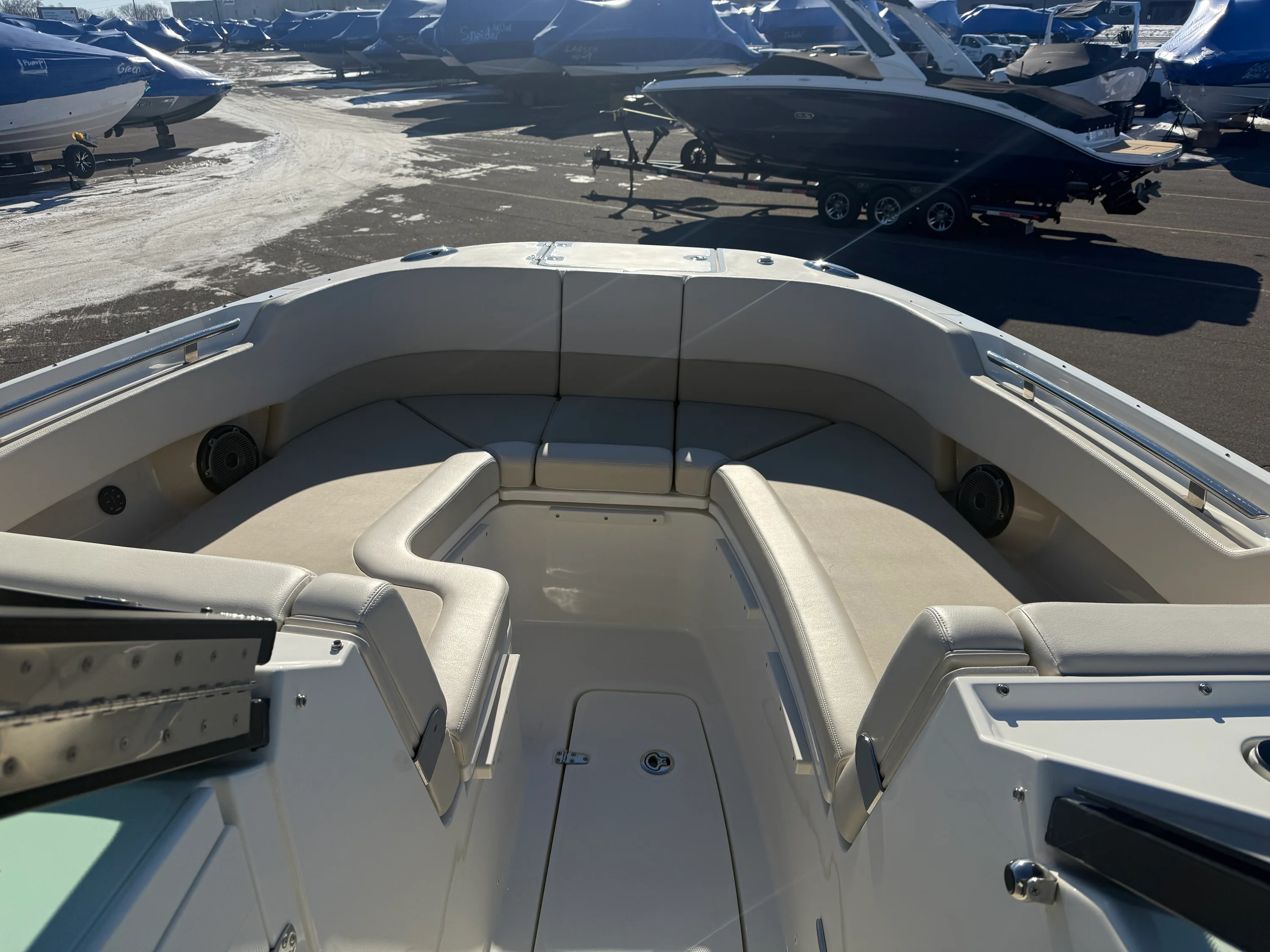 2022 Boston Whaler 320 VANTAGE Image Thumbnail #86