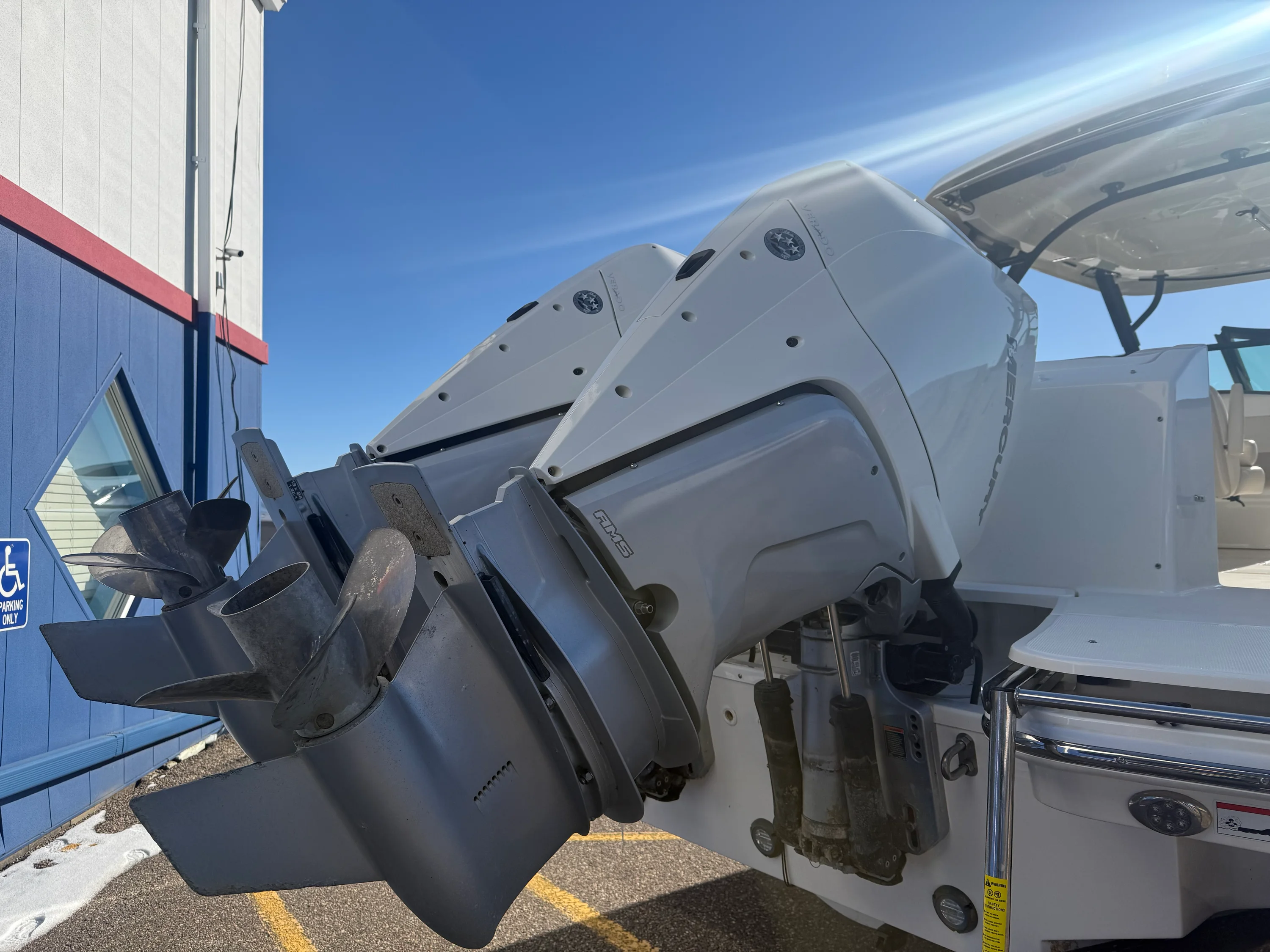 2022 Boston Whaler 320 VANTAGE Image Thumbnail #10