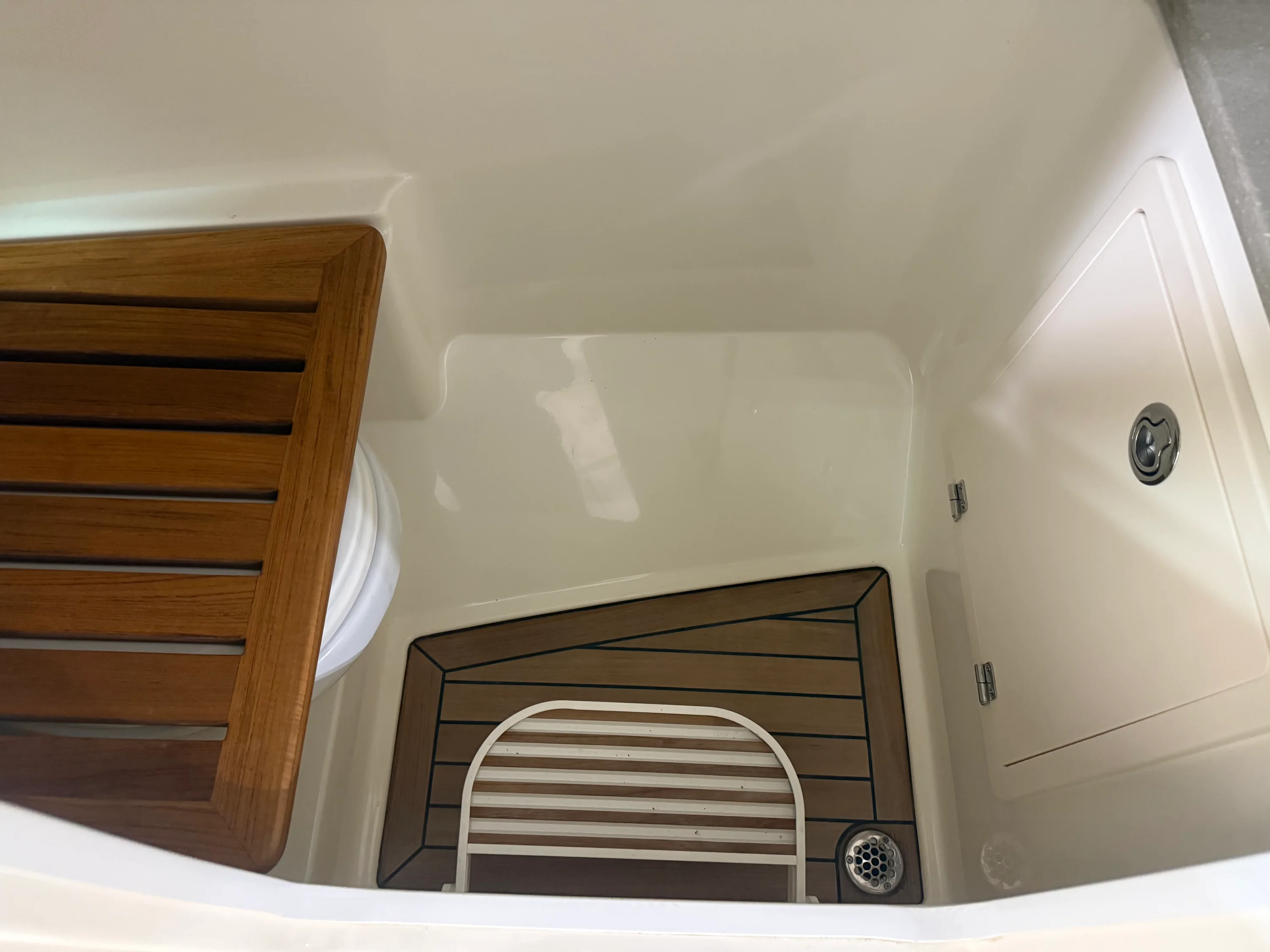 2022 Boston Whaler 320 VANTAGE Image Thumbnail #73