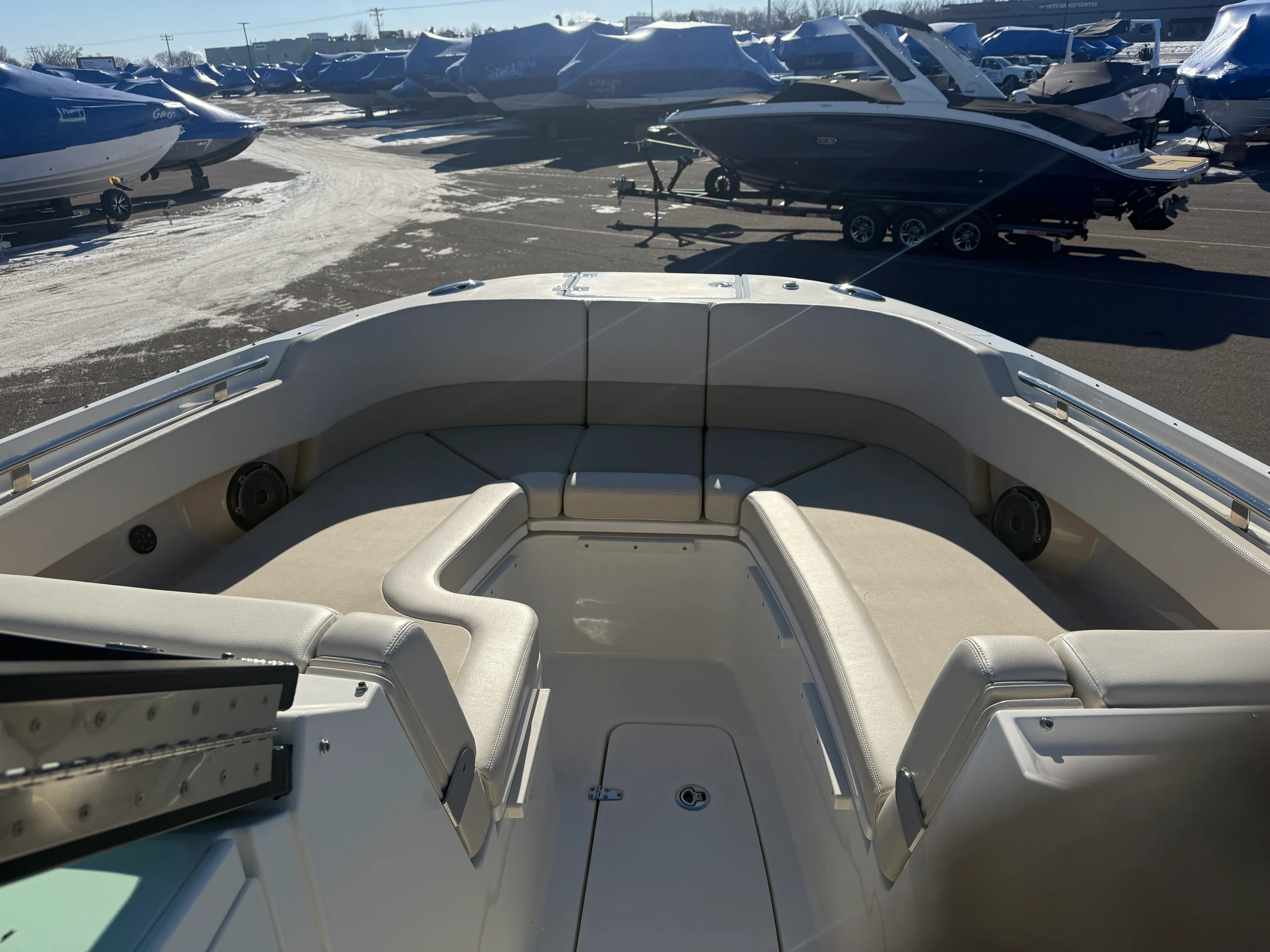 2022 Boston Whaler 320 VANTAGE Image Thumbnail #84