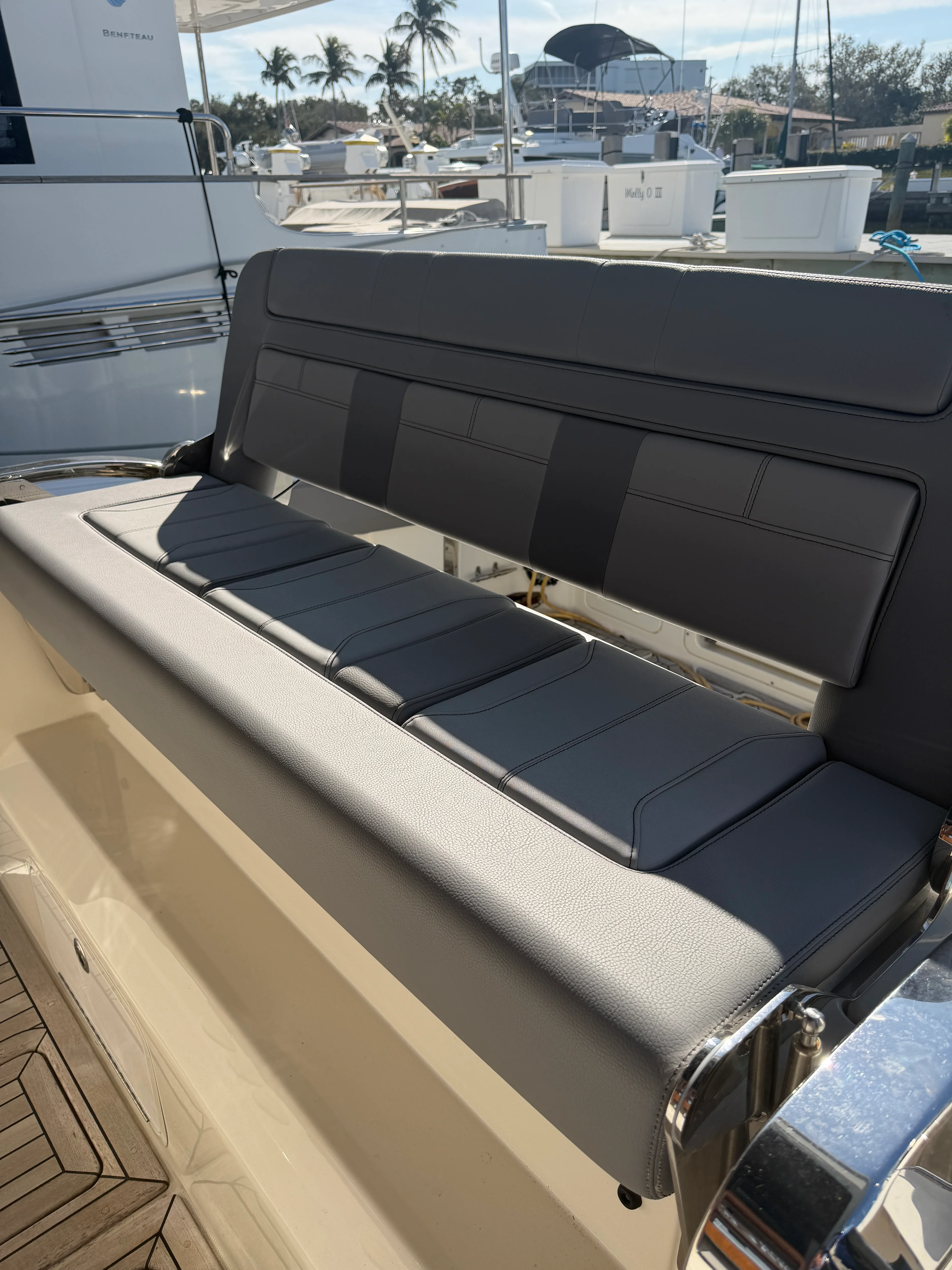 2023 Boston Whaler 420 OUTRAGE Image Thumbnail #10