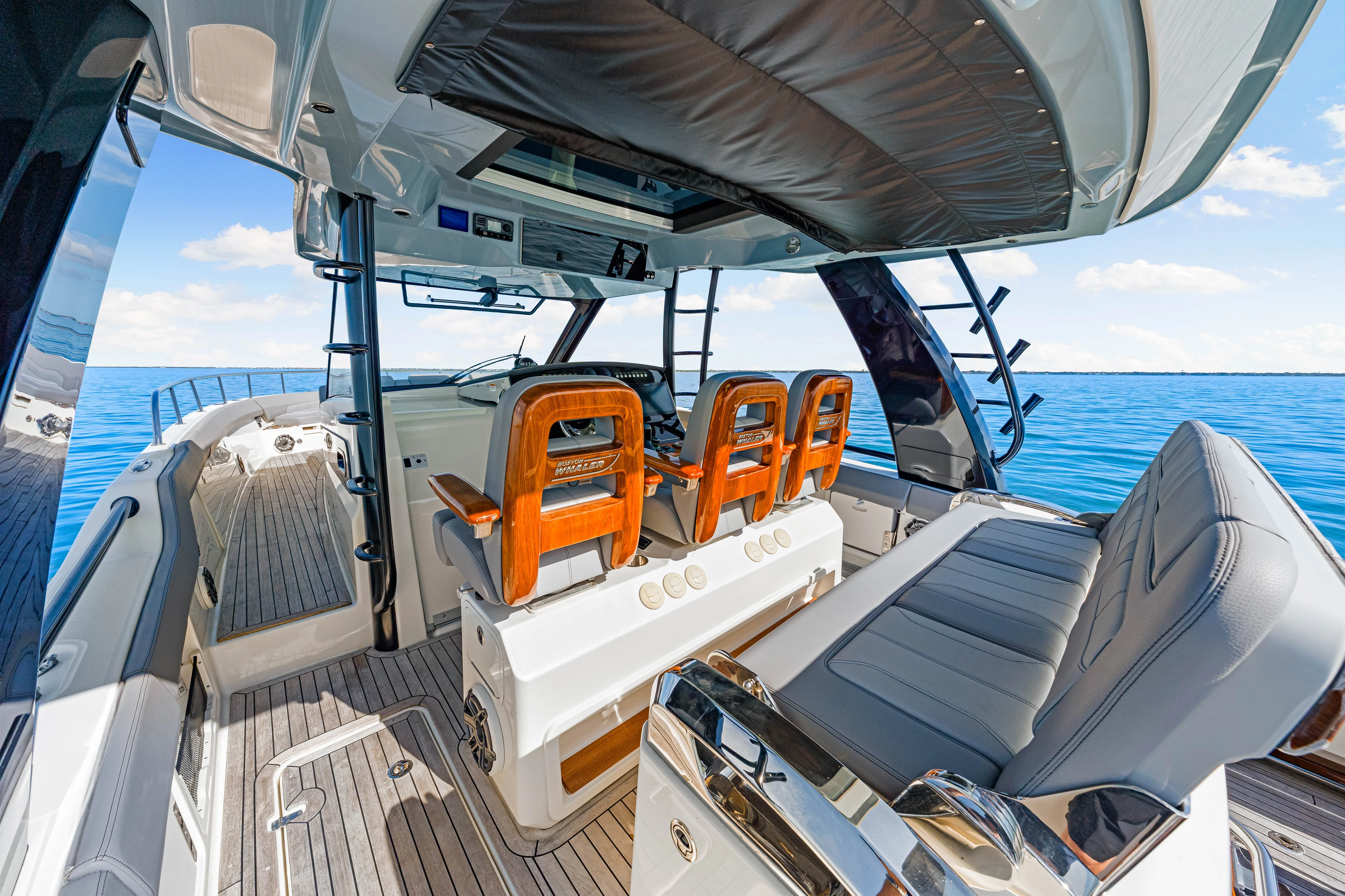 2023 Boston Whaler 420 OUTRAGE Image Thumbnail #64