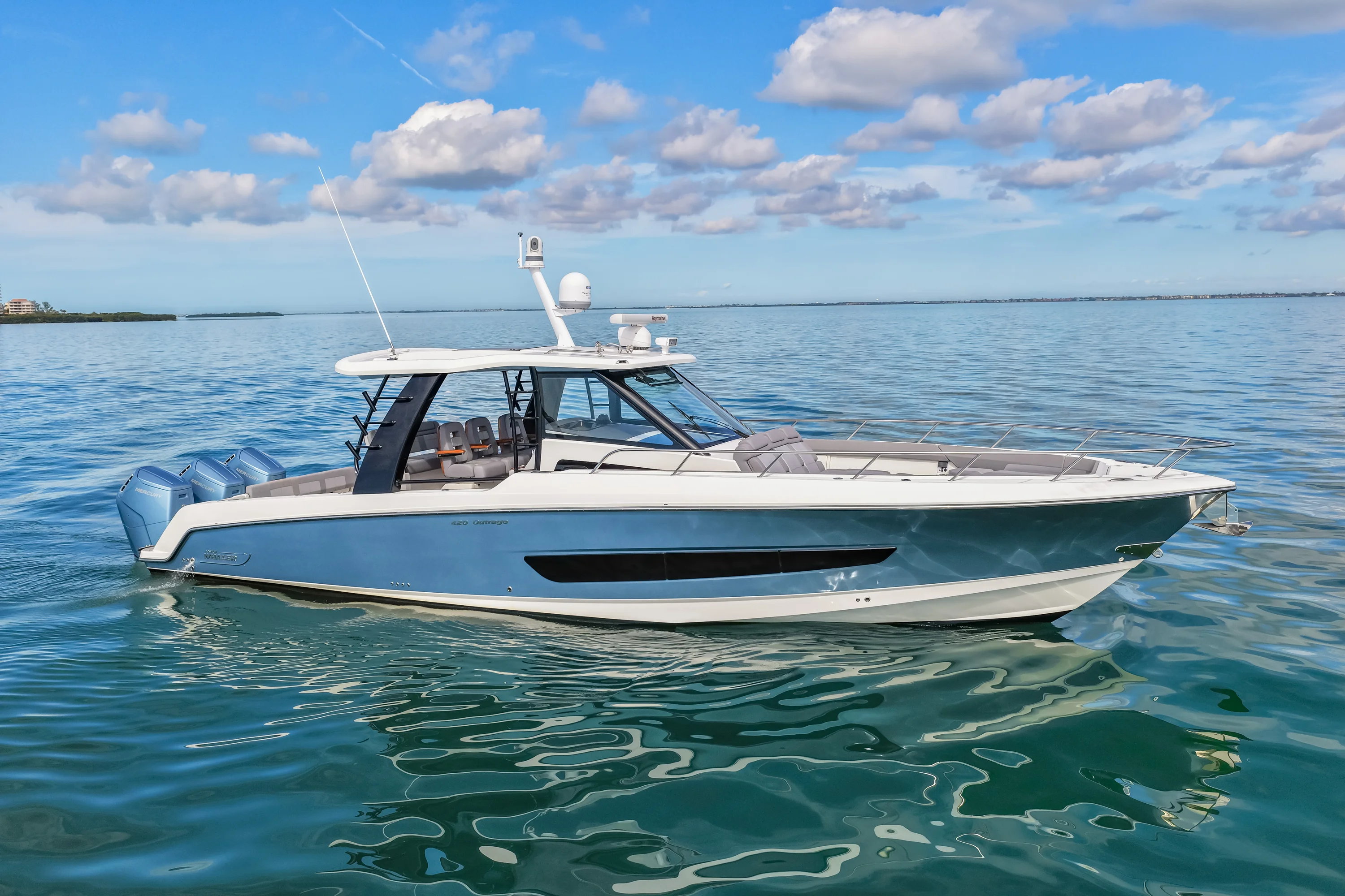 2023 Boston Whaler 420 OUTRAGE Image Thumbnail #1