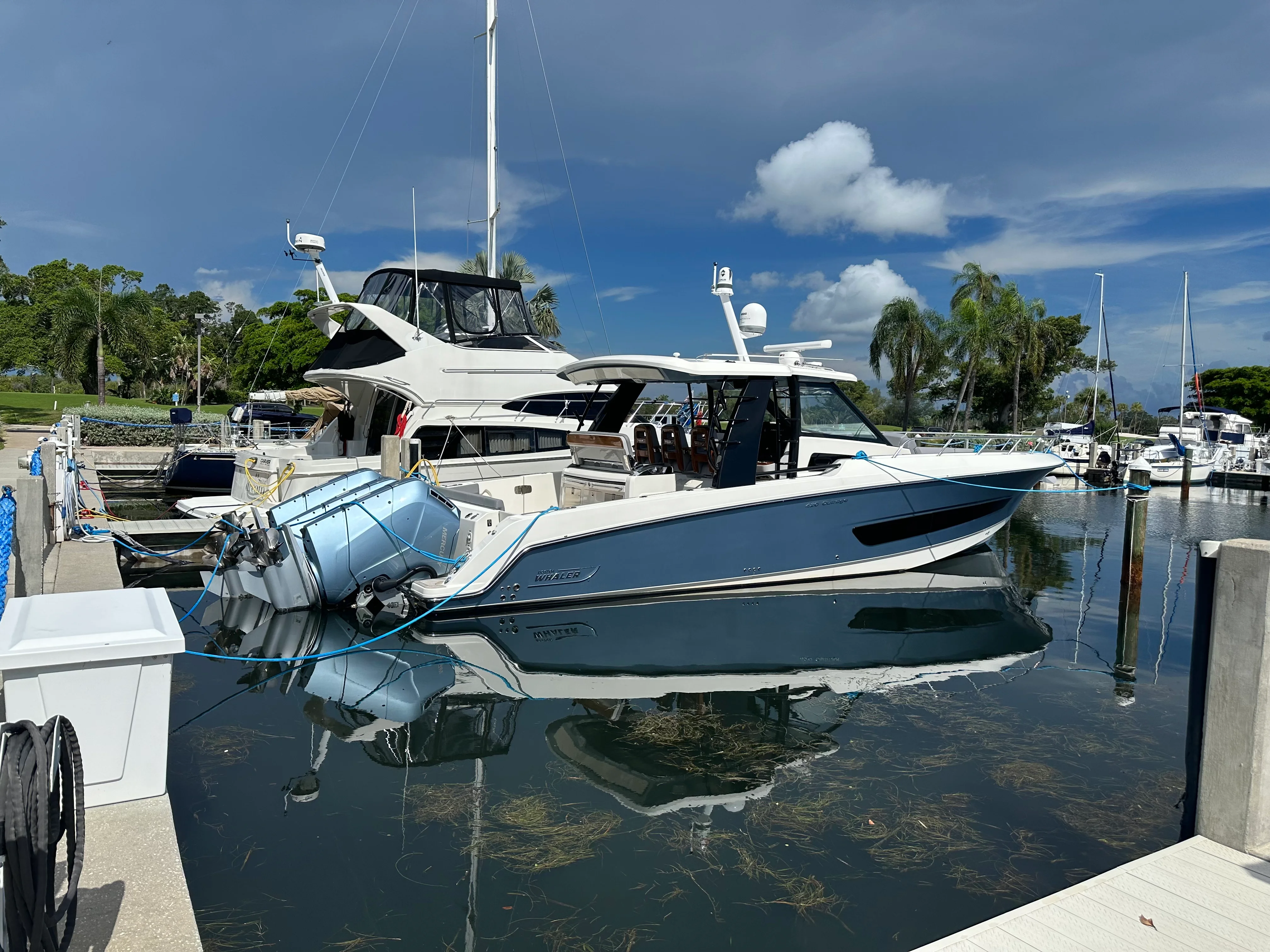 2023 Boston Whaler 420 OUTRAGE