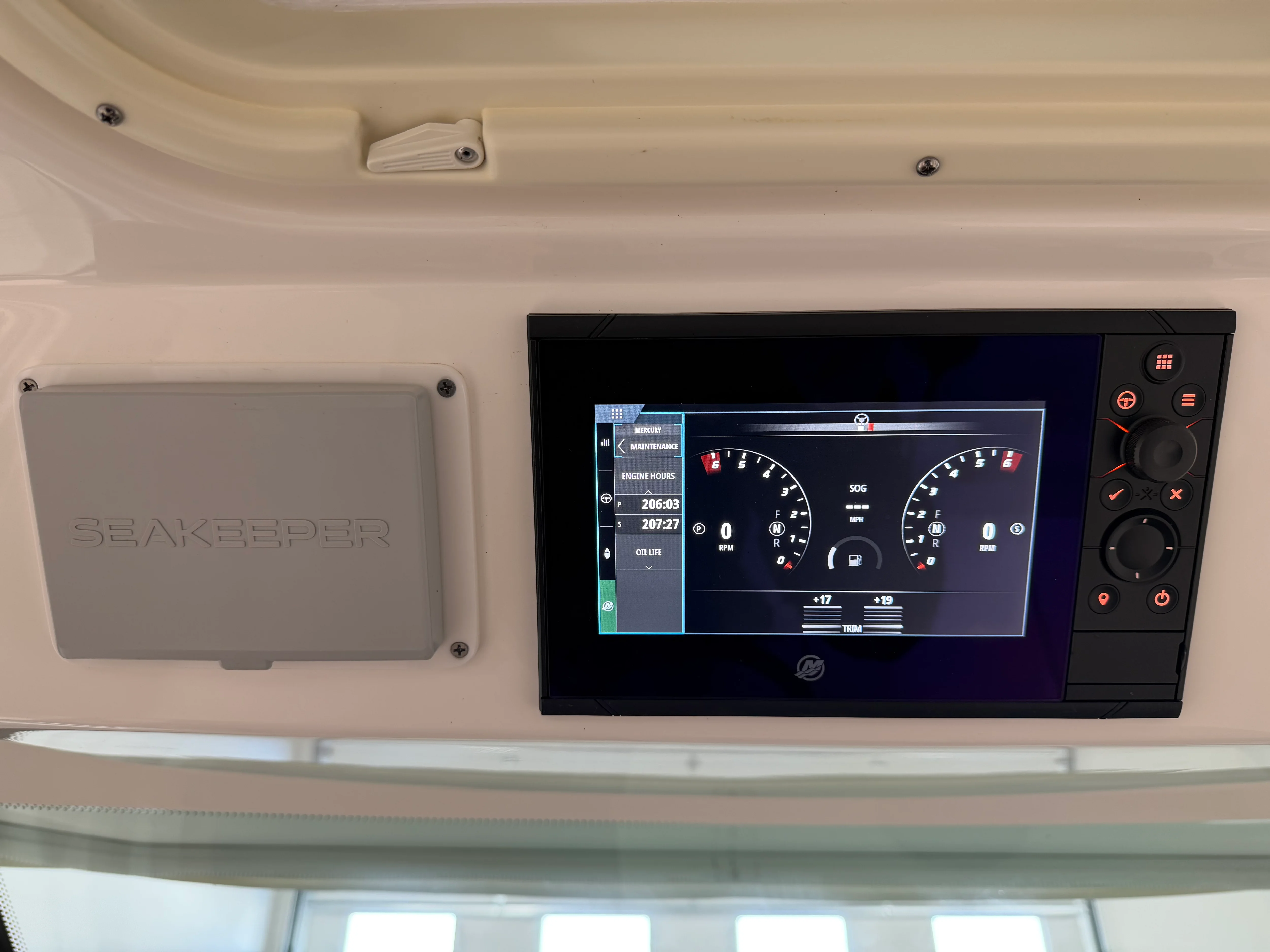 2023 Tiara Yachts 34 LS Image Thumbnail #15