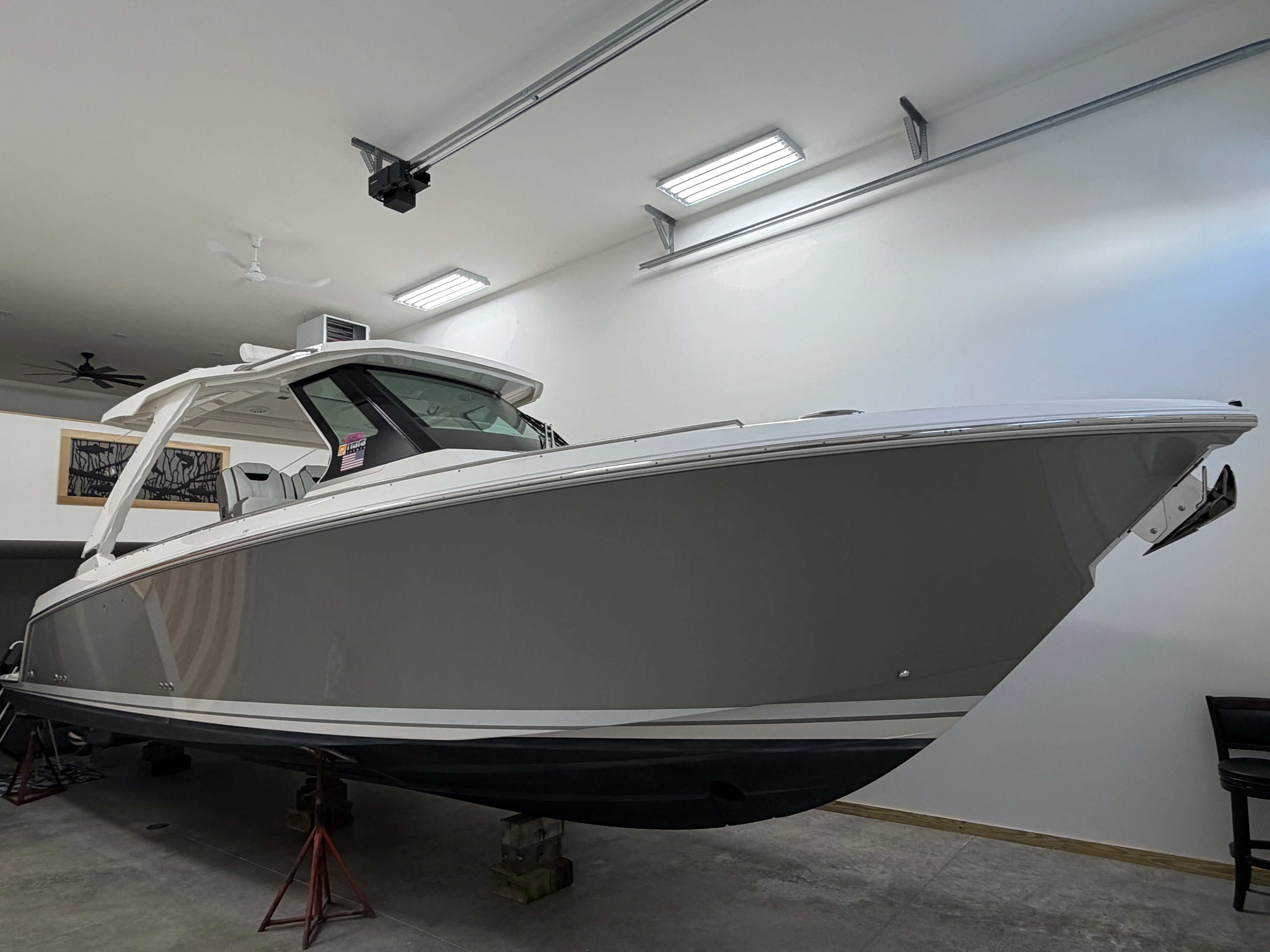 2023 Tiara Yachts 34 LS Image Thumbnail #1