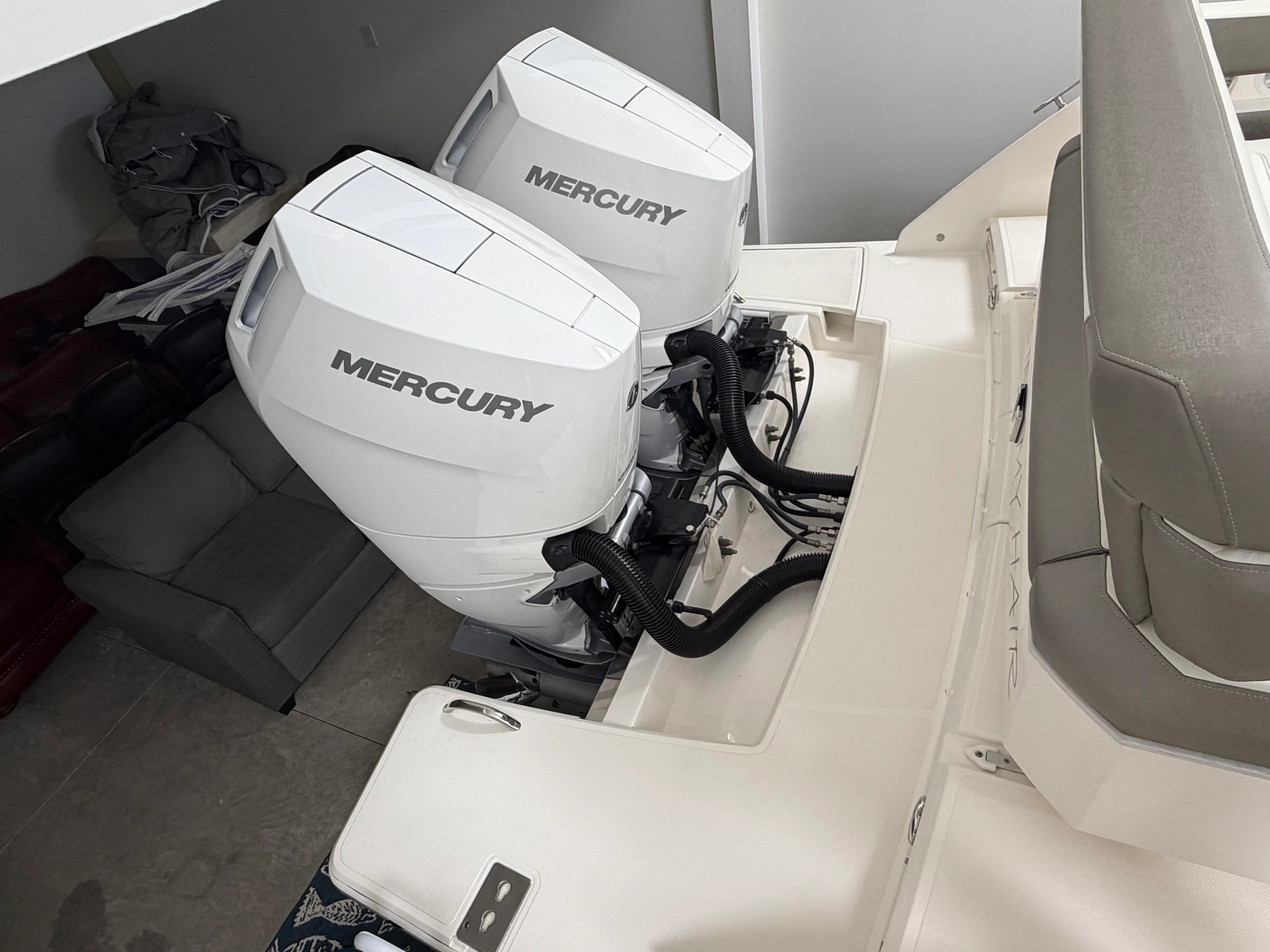 2023 Tiara Yachts 34 LS Image Thumbnail #5