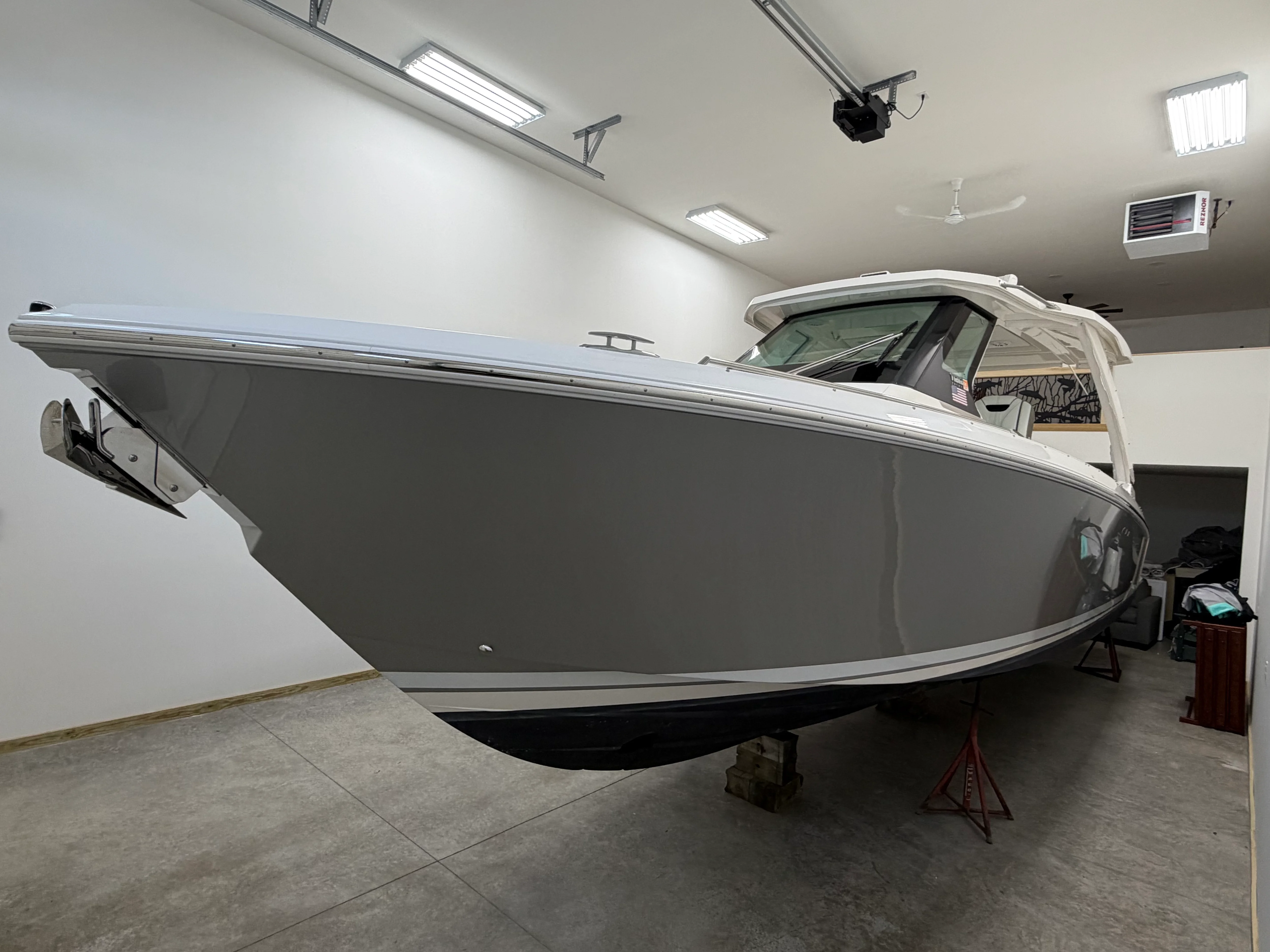 2023 Tiara Yachts 34 LS Image Thumbnail #2