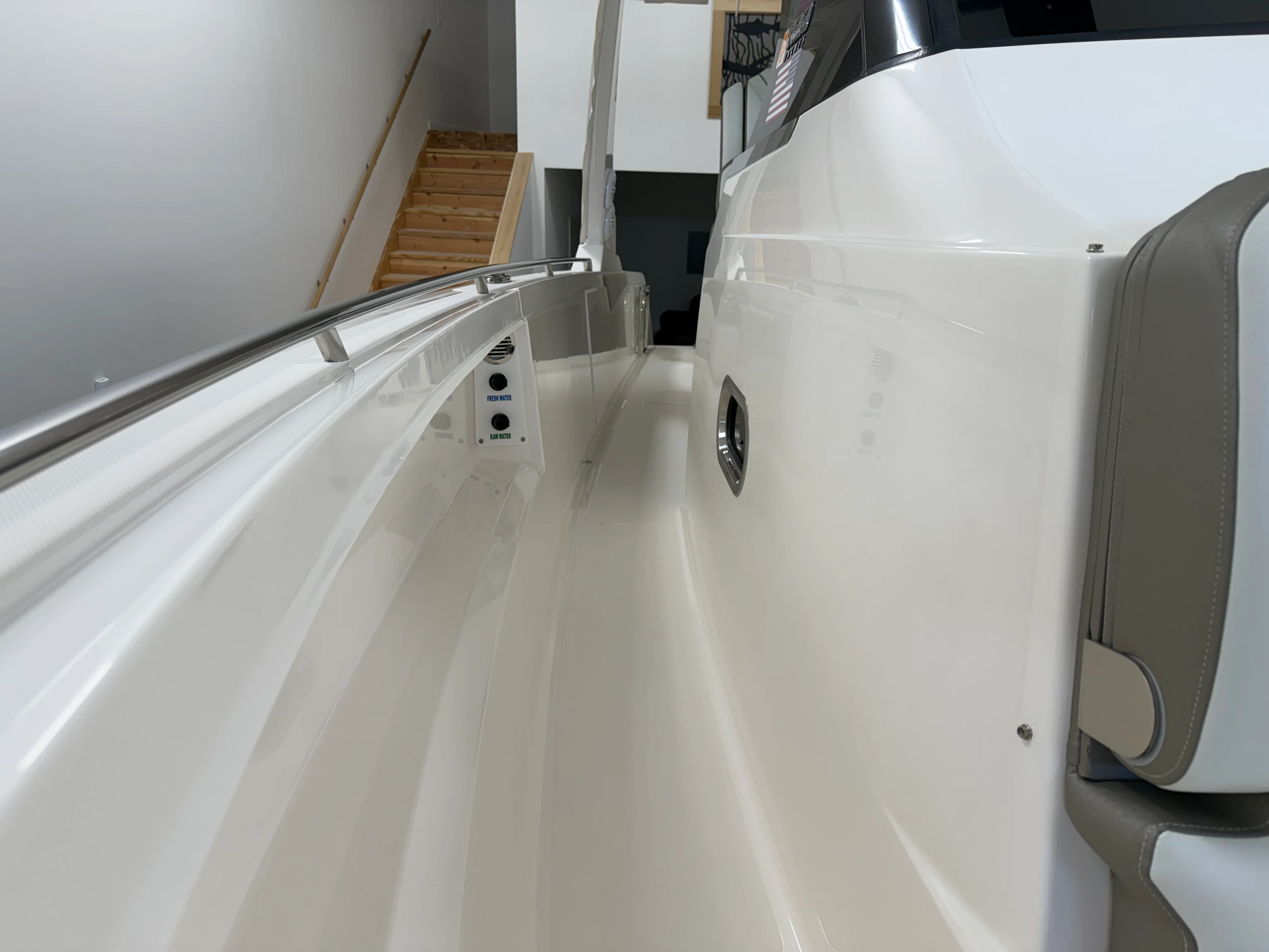 2023 Tiara Yachts 34 LS Image Thumbnail #21