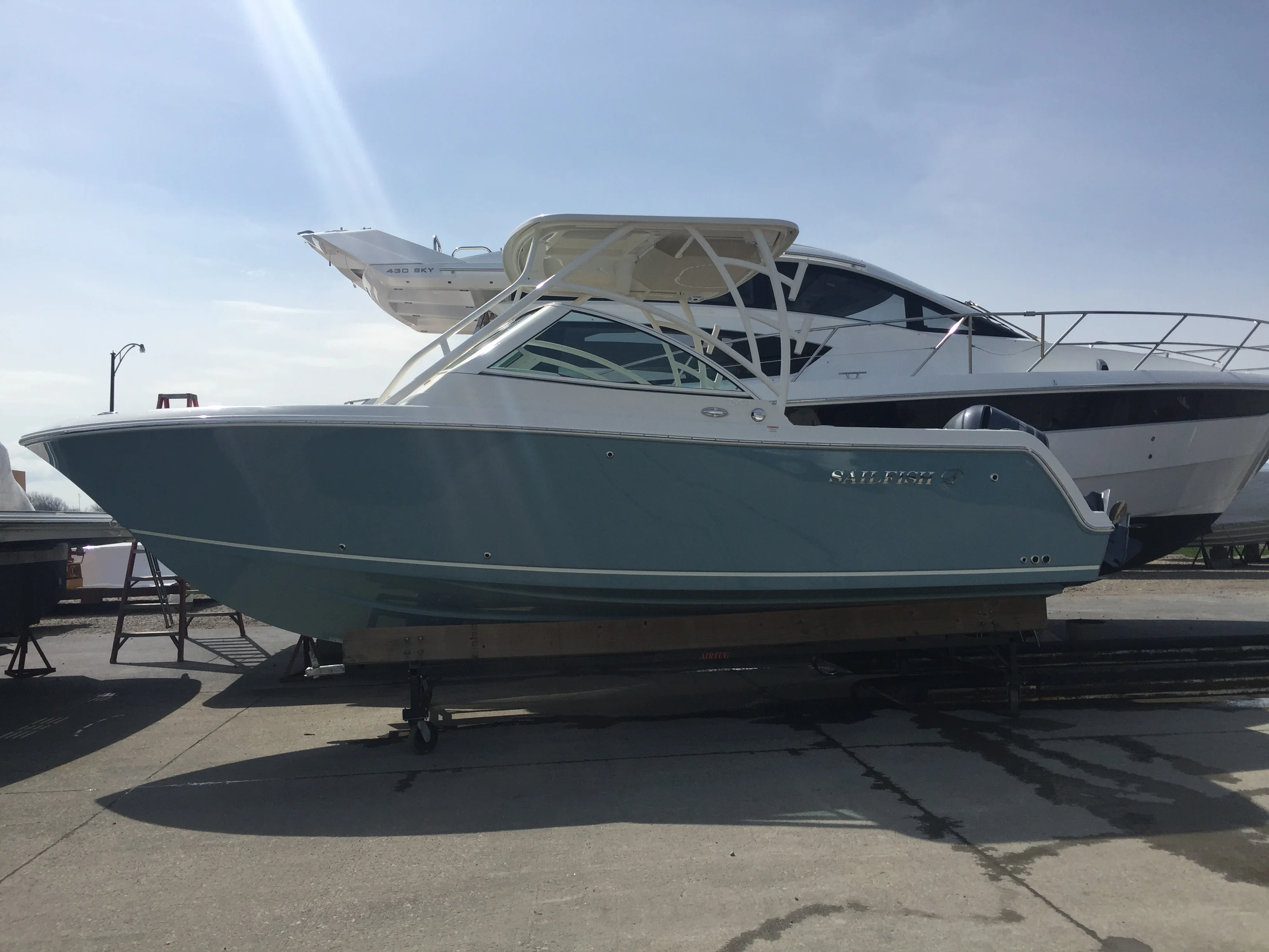 2017 Sailfish 245 DC Image Thumbnail #7