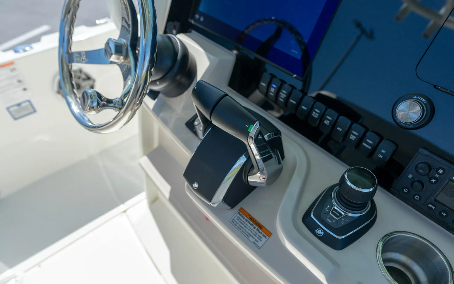 2025 Boston Whaler 280 Dauntless Image Thumbnail #25